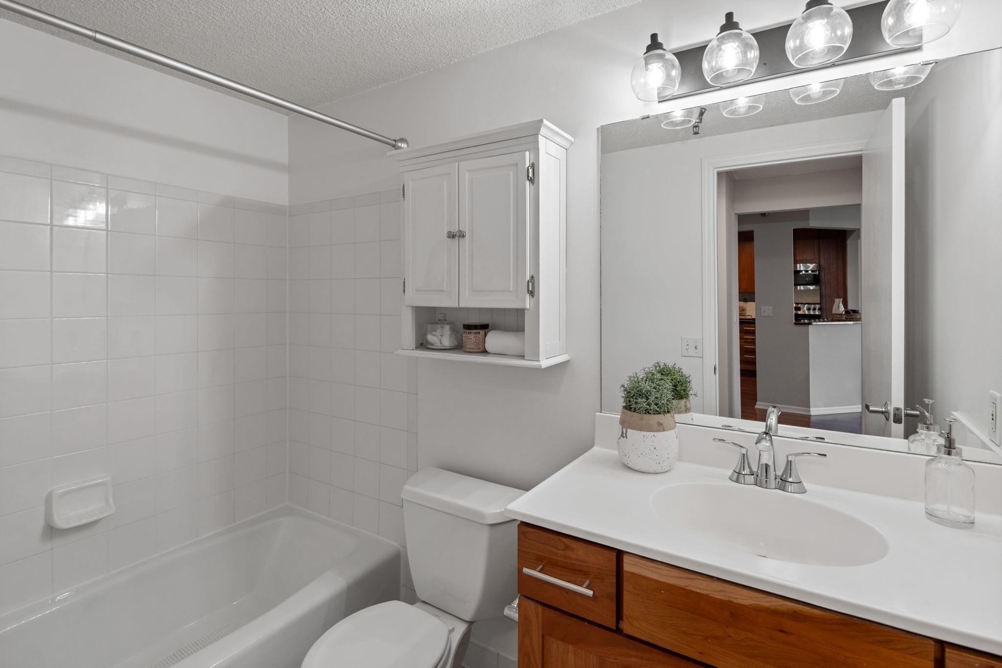 401 S 1st Street Unit: 213