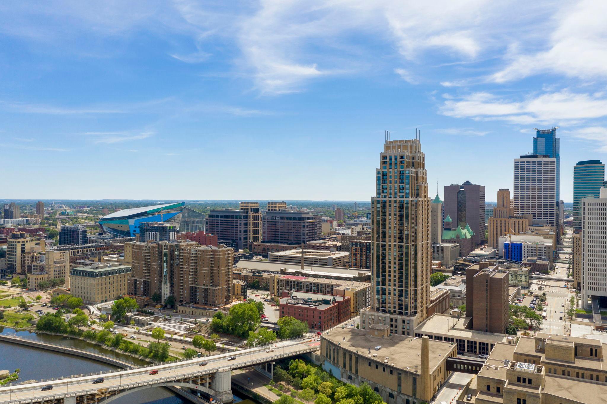 100 3rd Avenue S Unit: 2604