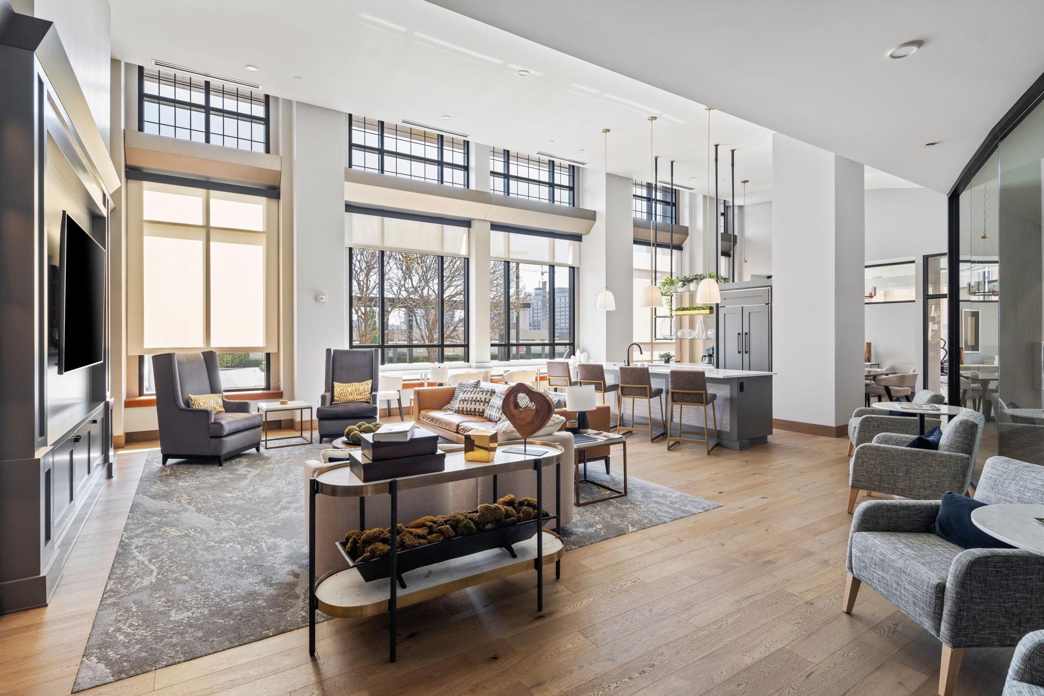 100 3rd Avenue S Unit: 2604