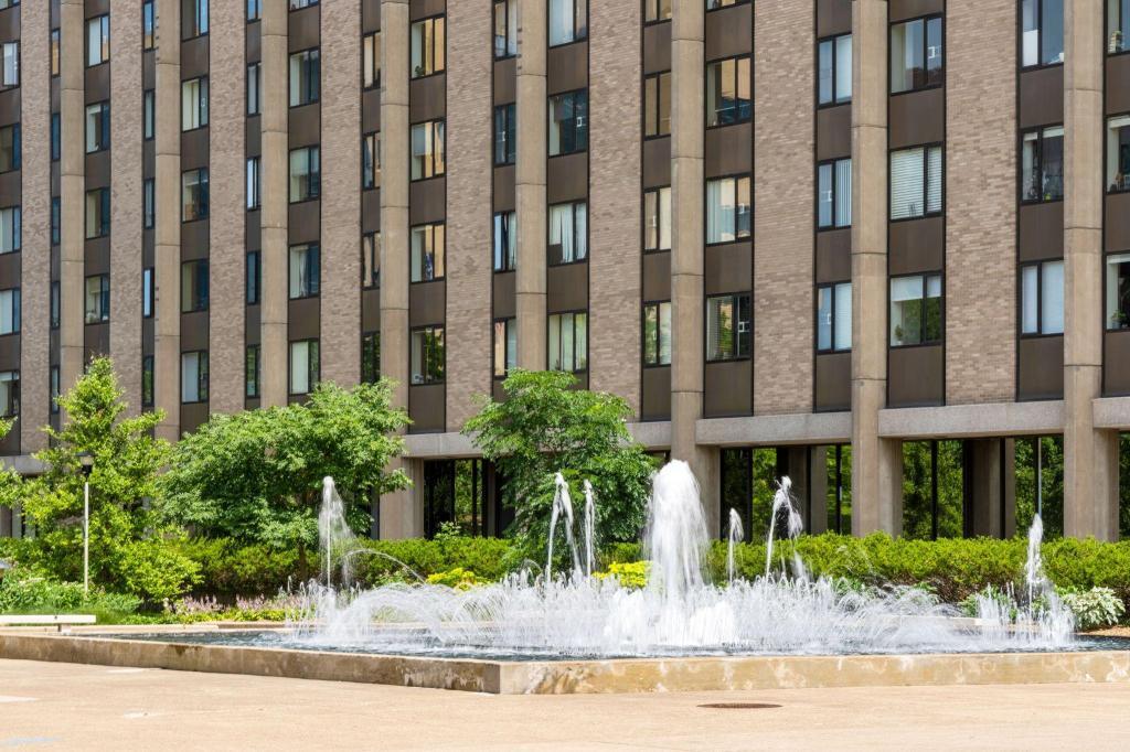 19 S 1st Street Unit: B1503