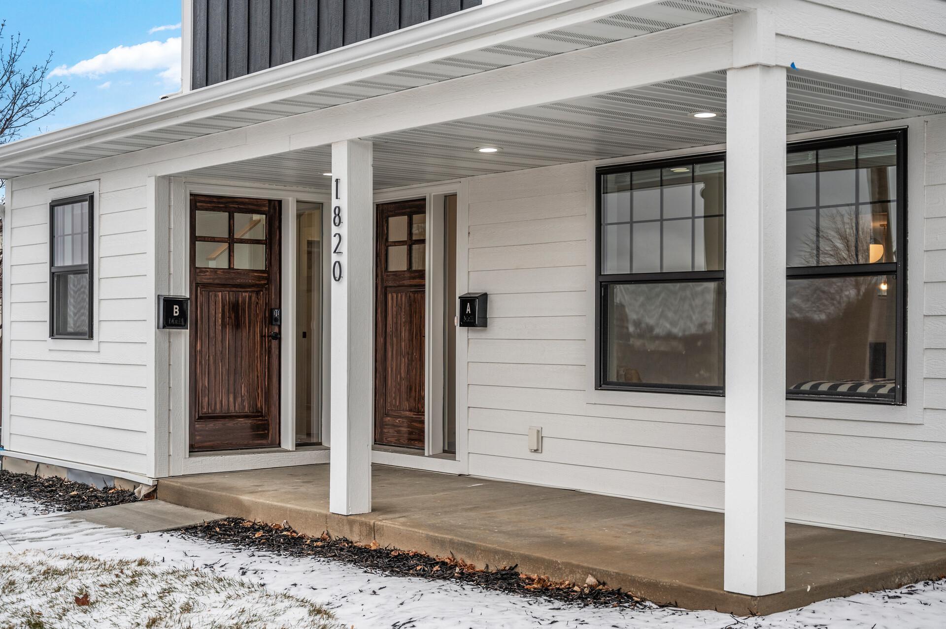 1820 Mckinley Street NE