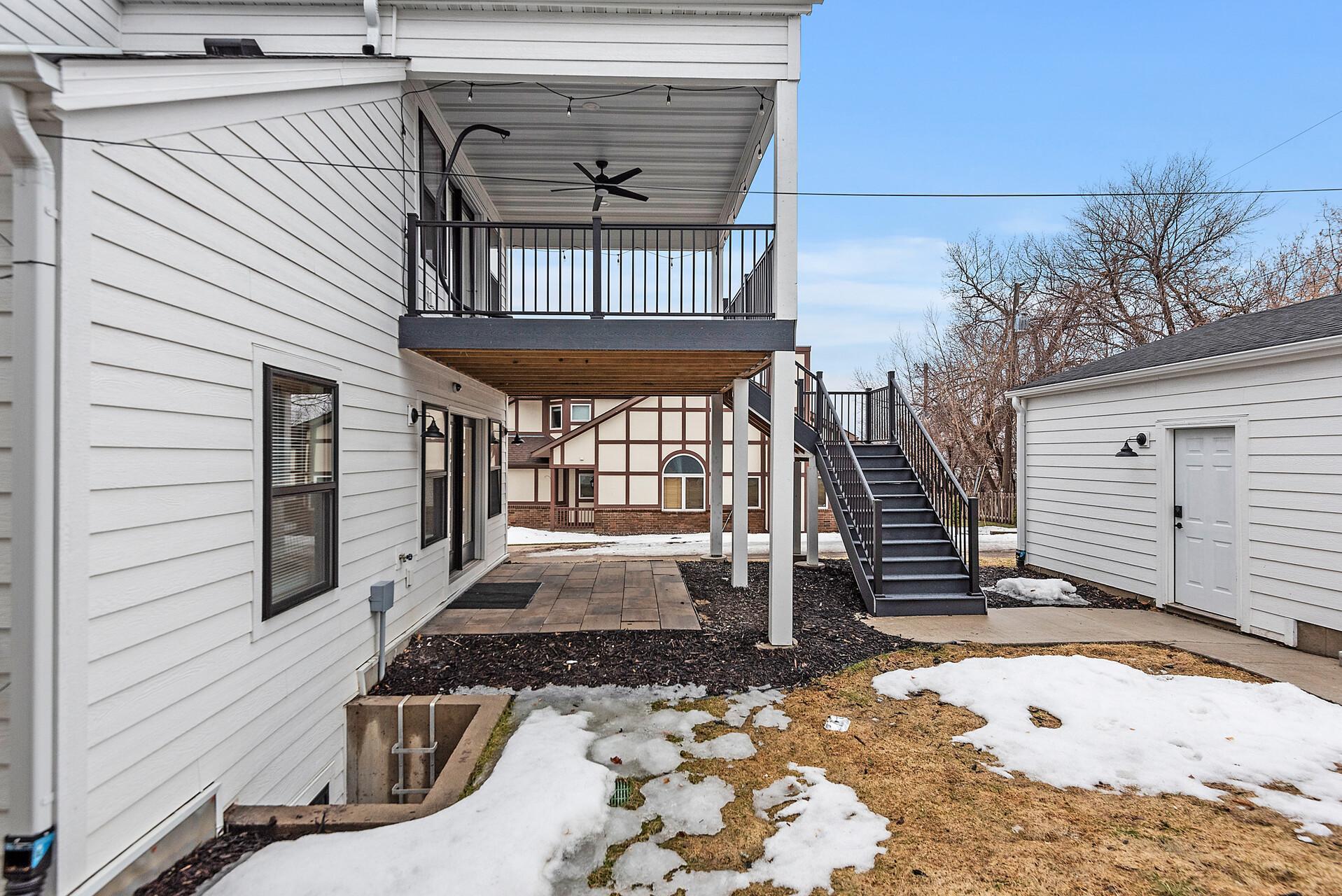 1820 Mckinley Street NE