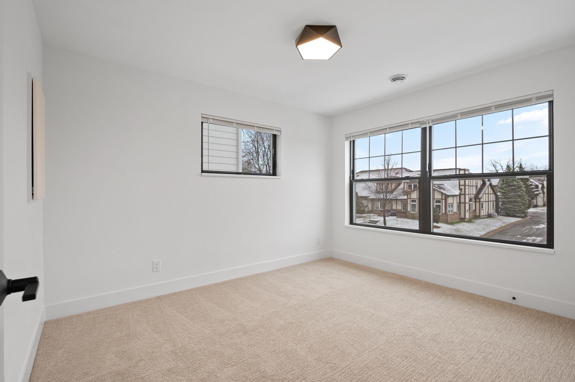 1820 Mckinley Street NE