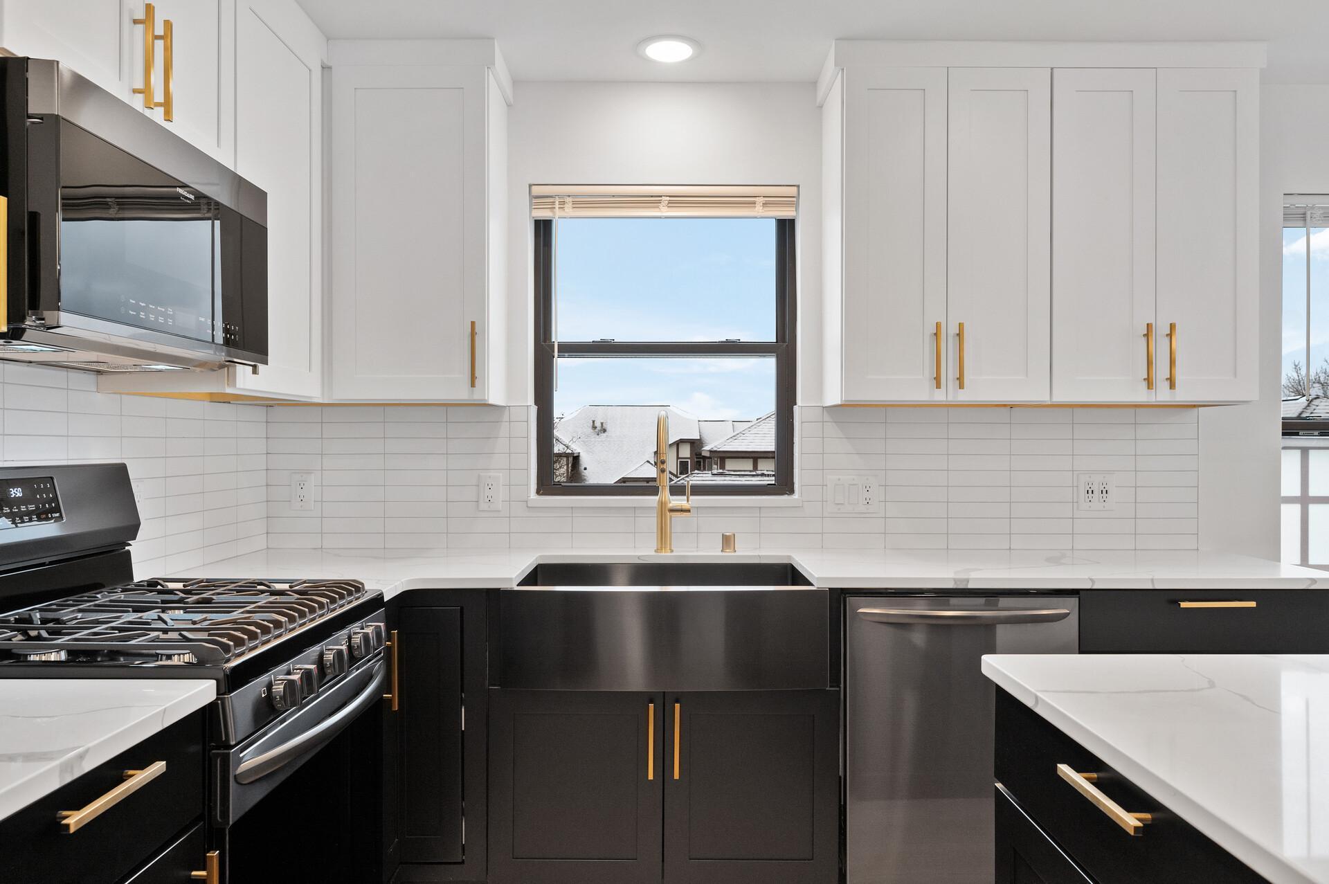 1820 Mckinley Street NE