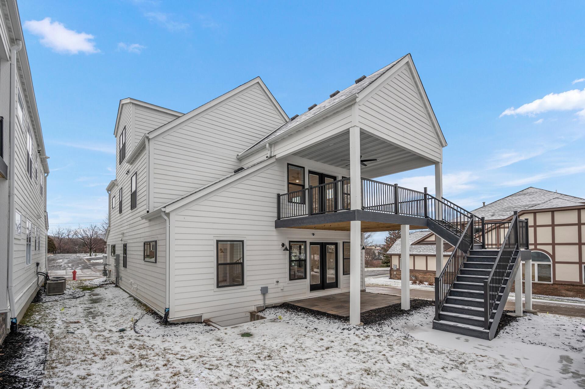 1820 Mckinley Street NE