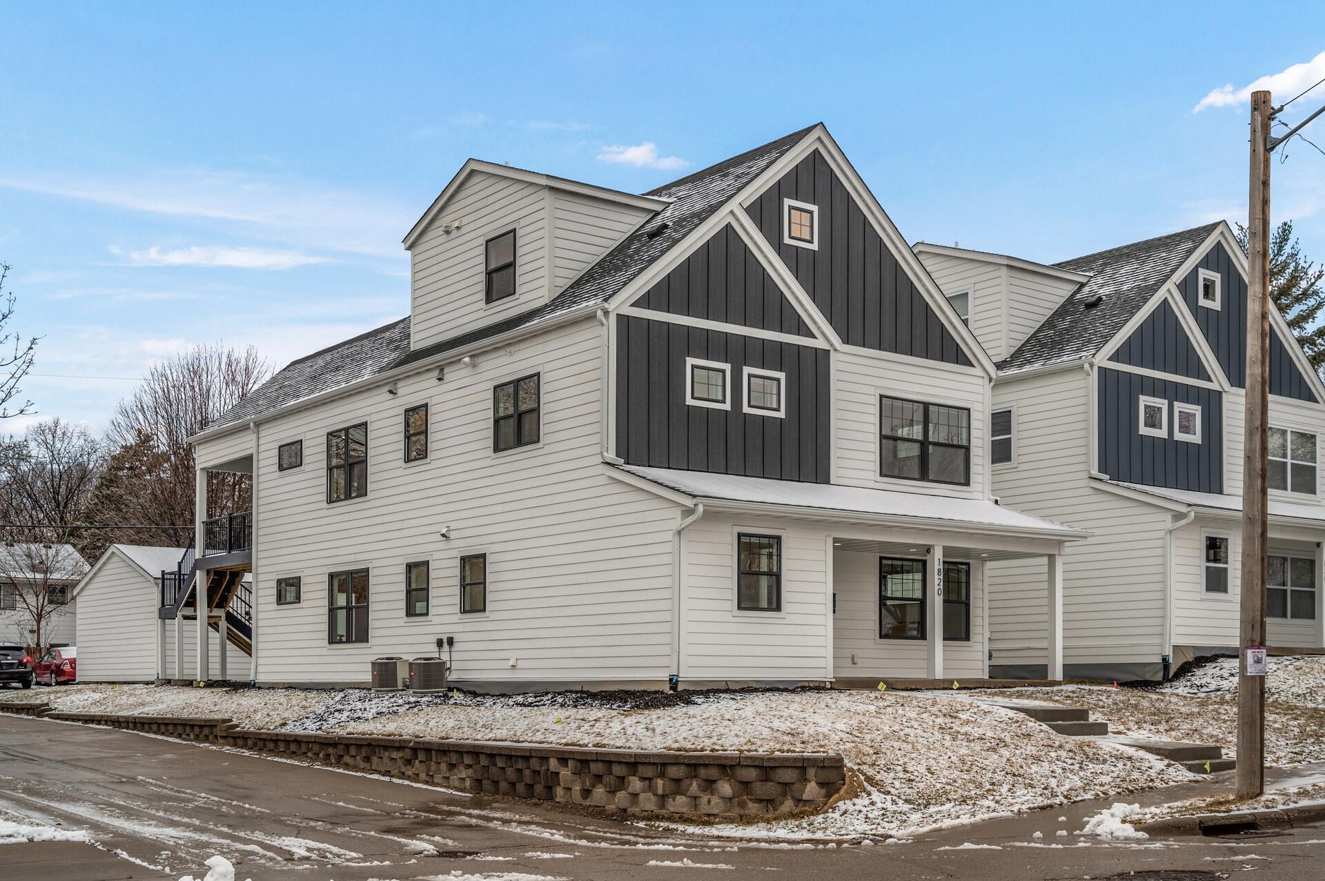 1820 Mckinley Street NE