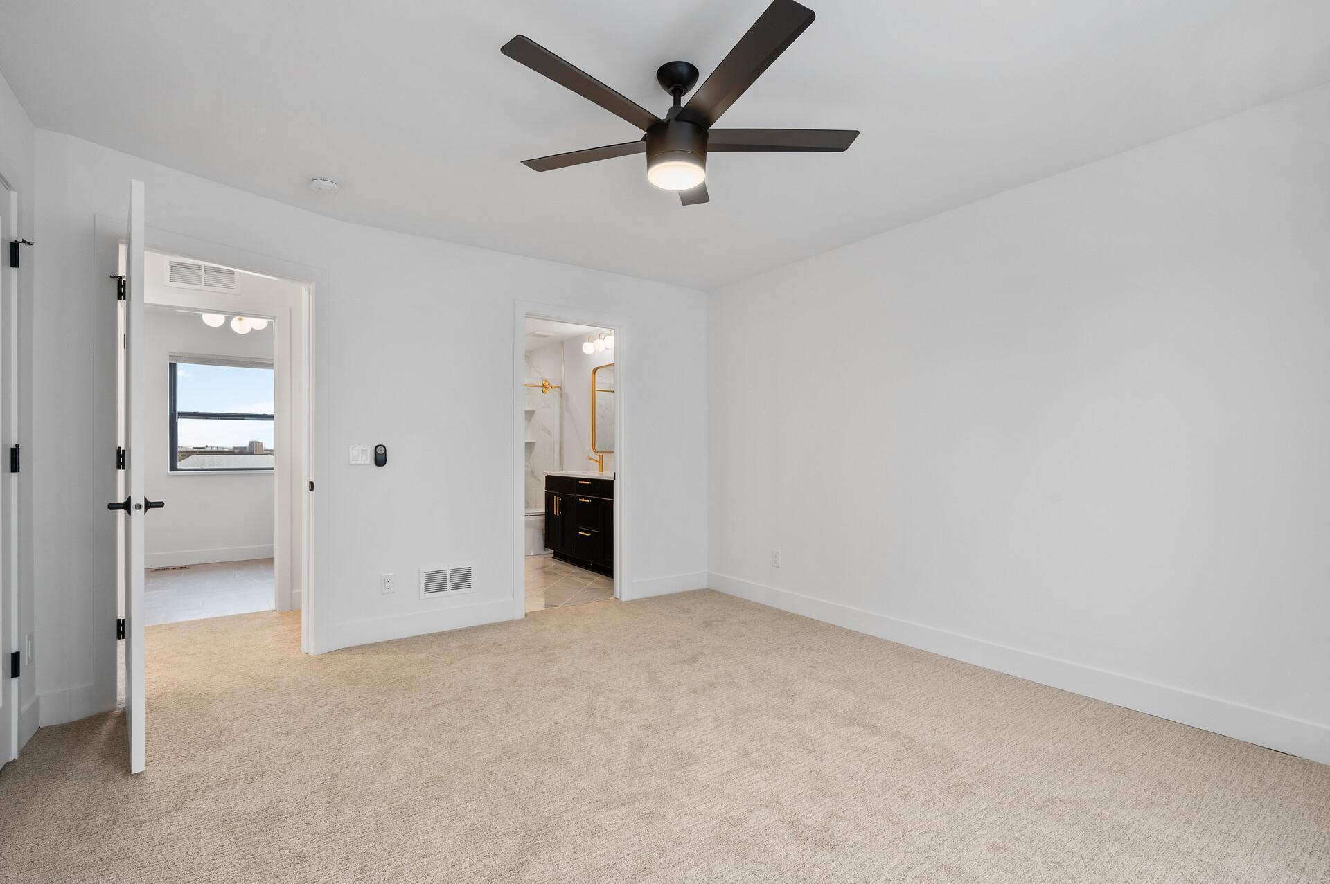 1820 Mckinley Street NE