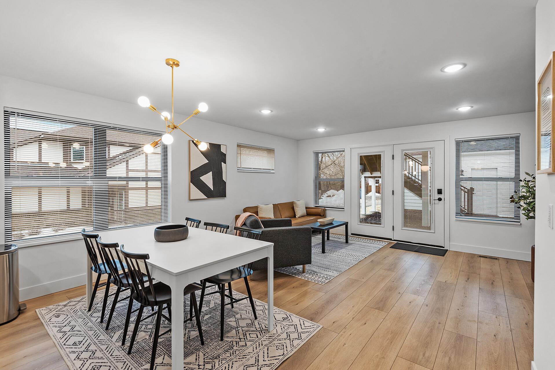 1820 Mckinley Street NE