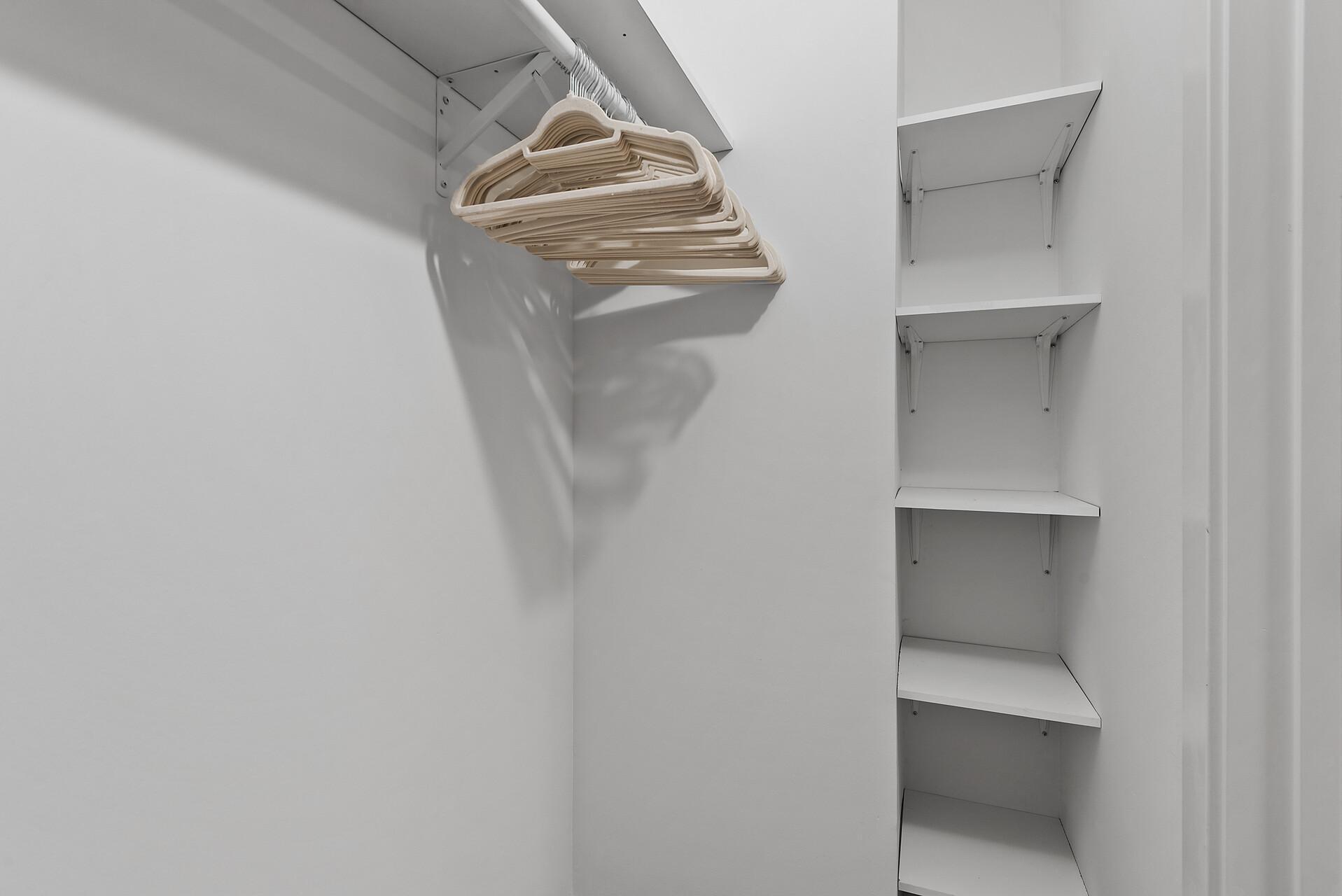 1820 Mckinley Street NE