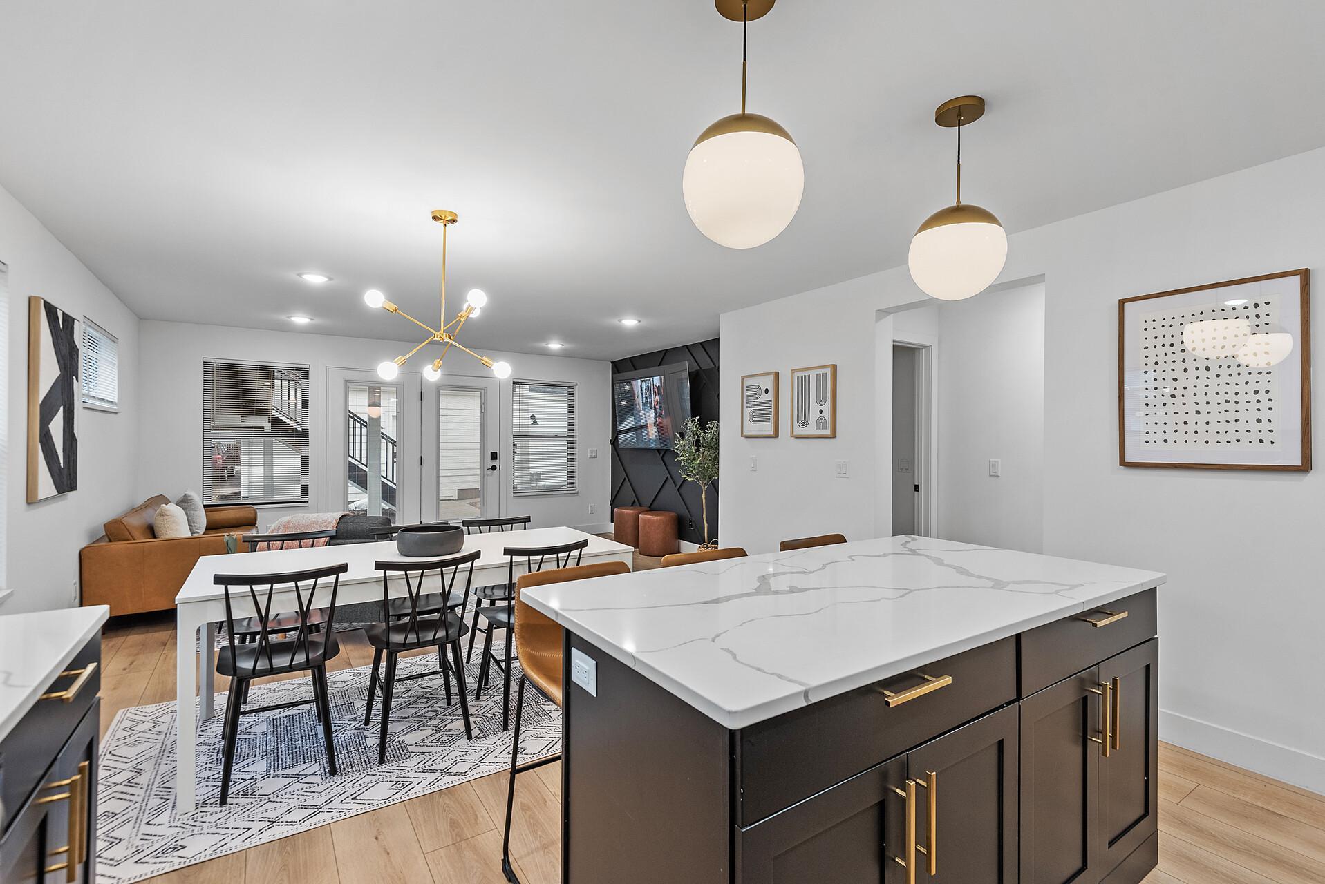 1820 Mckinley Street NE