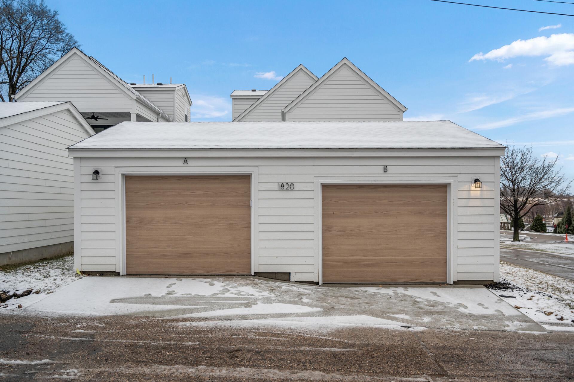 1820 Mckinley Street NE