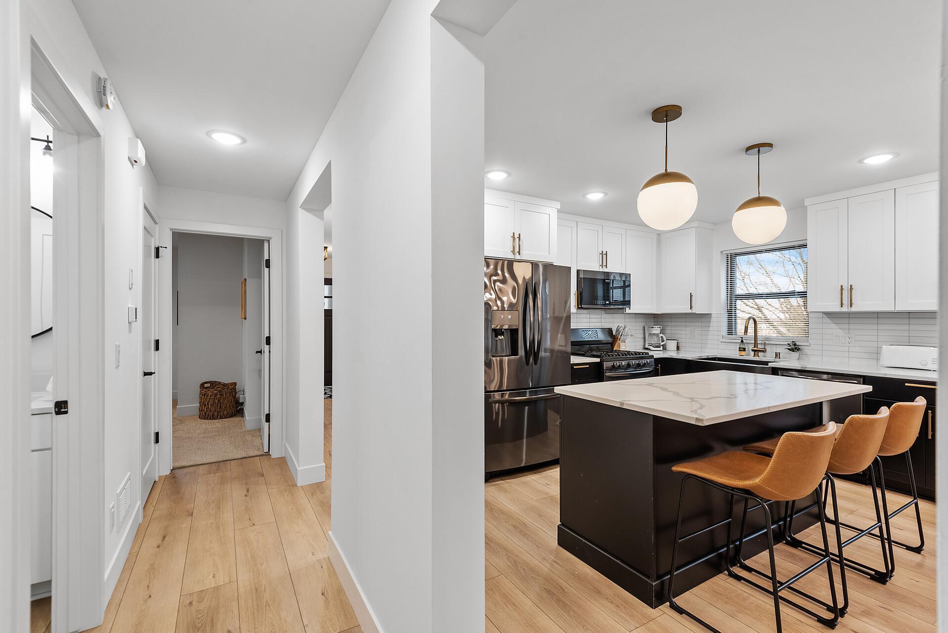 1820 Mckinley Street NE