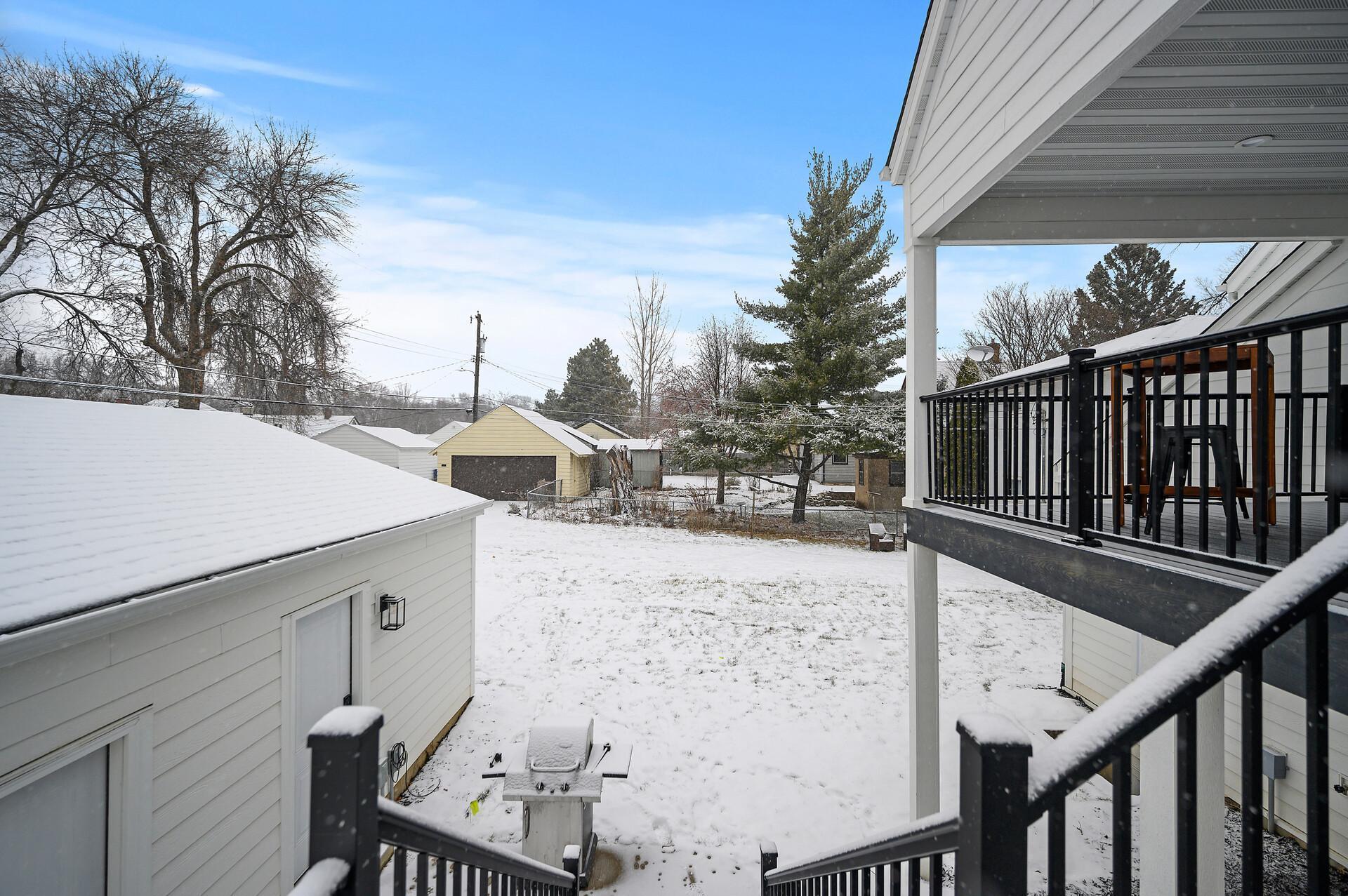 1830 Mckinley Street NE