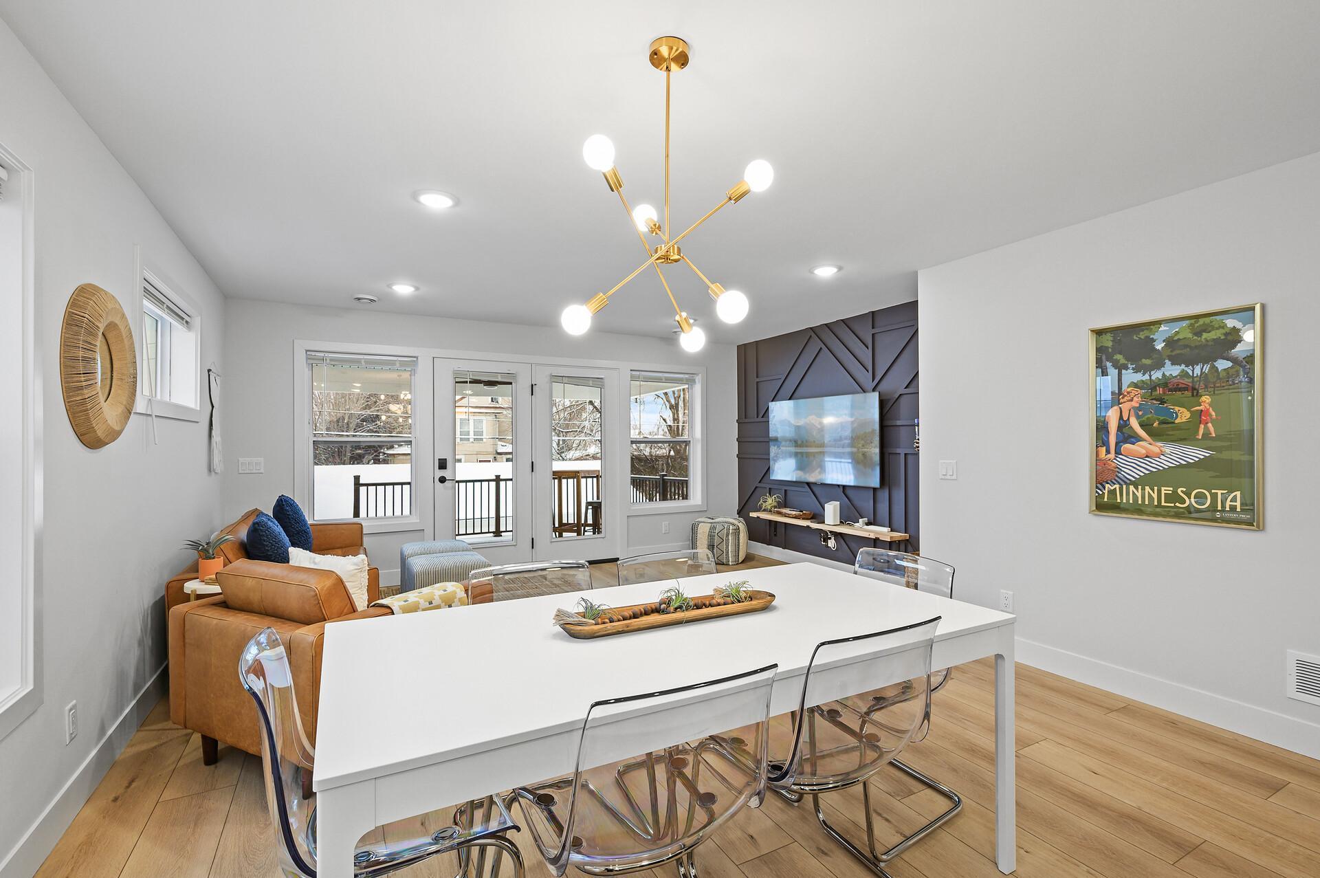 1830 Mckinley Street NE