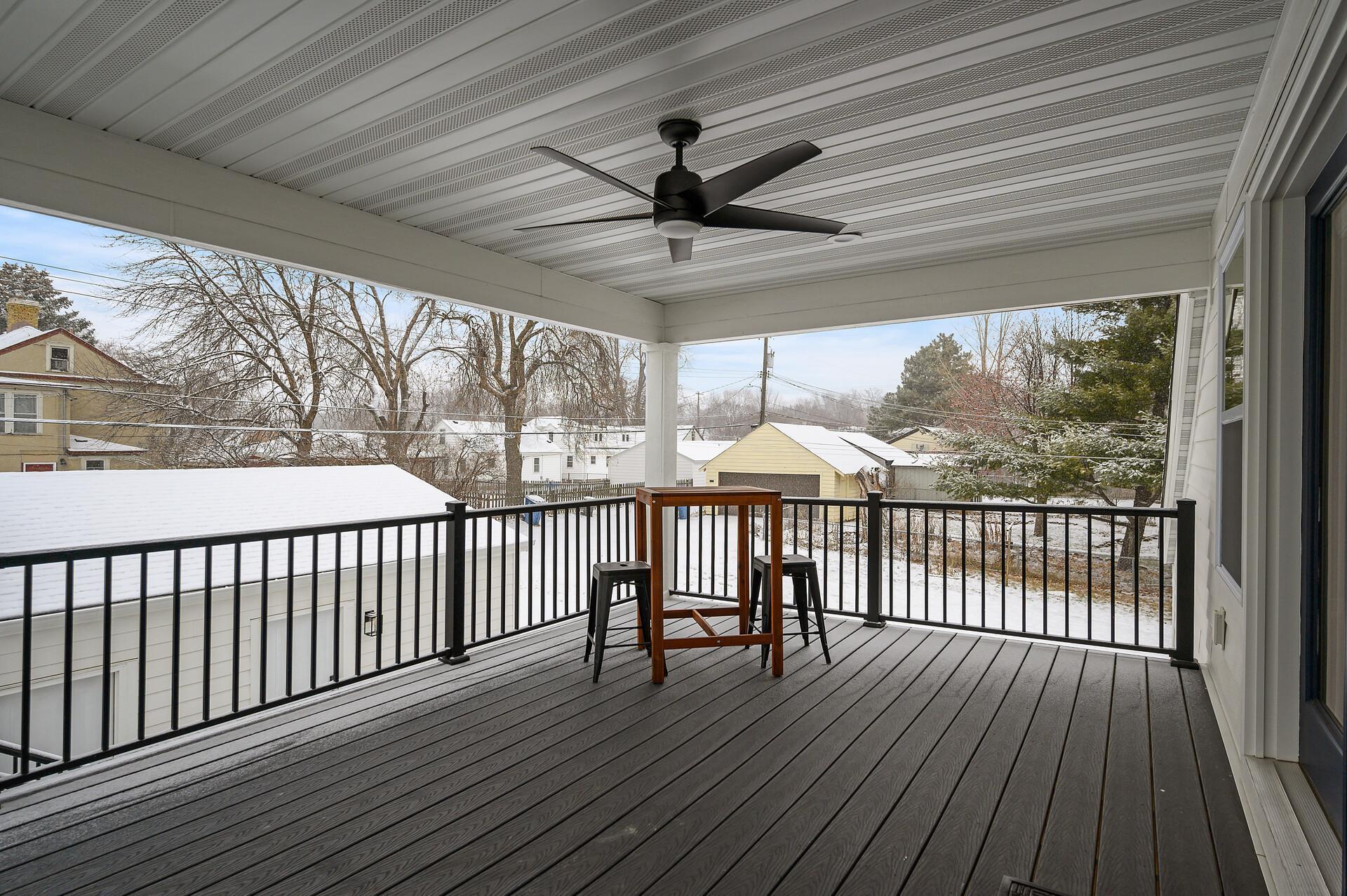 1830 Mckinley Street NE