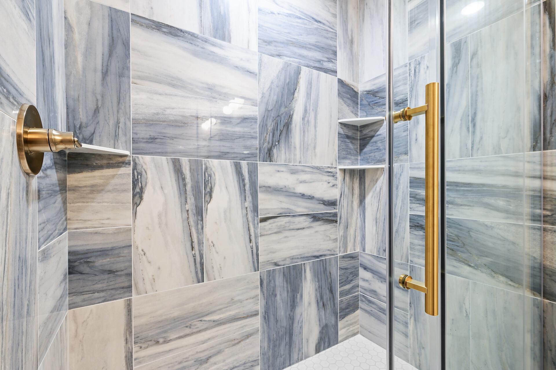 1830 Mckinley Street NE