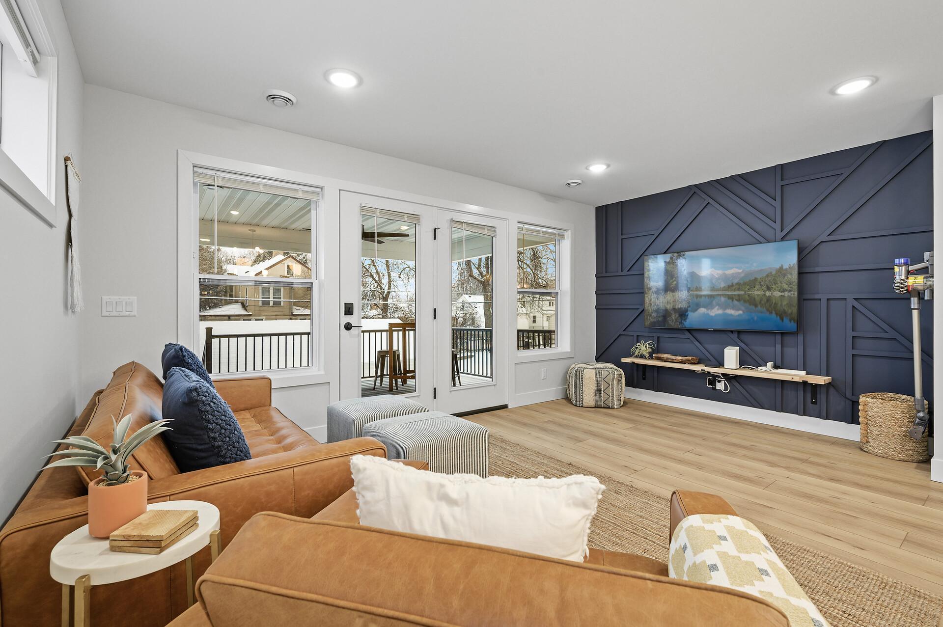 1830 Mckinley Street NE