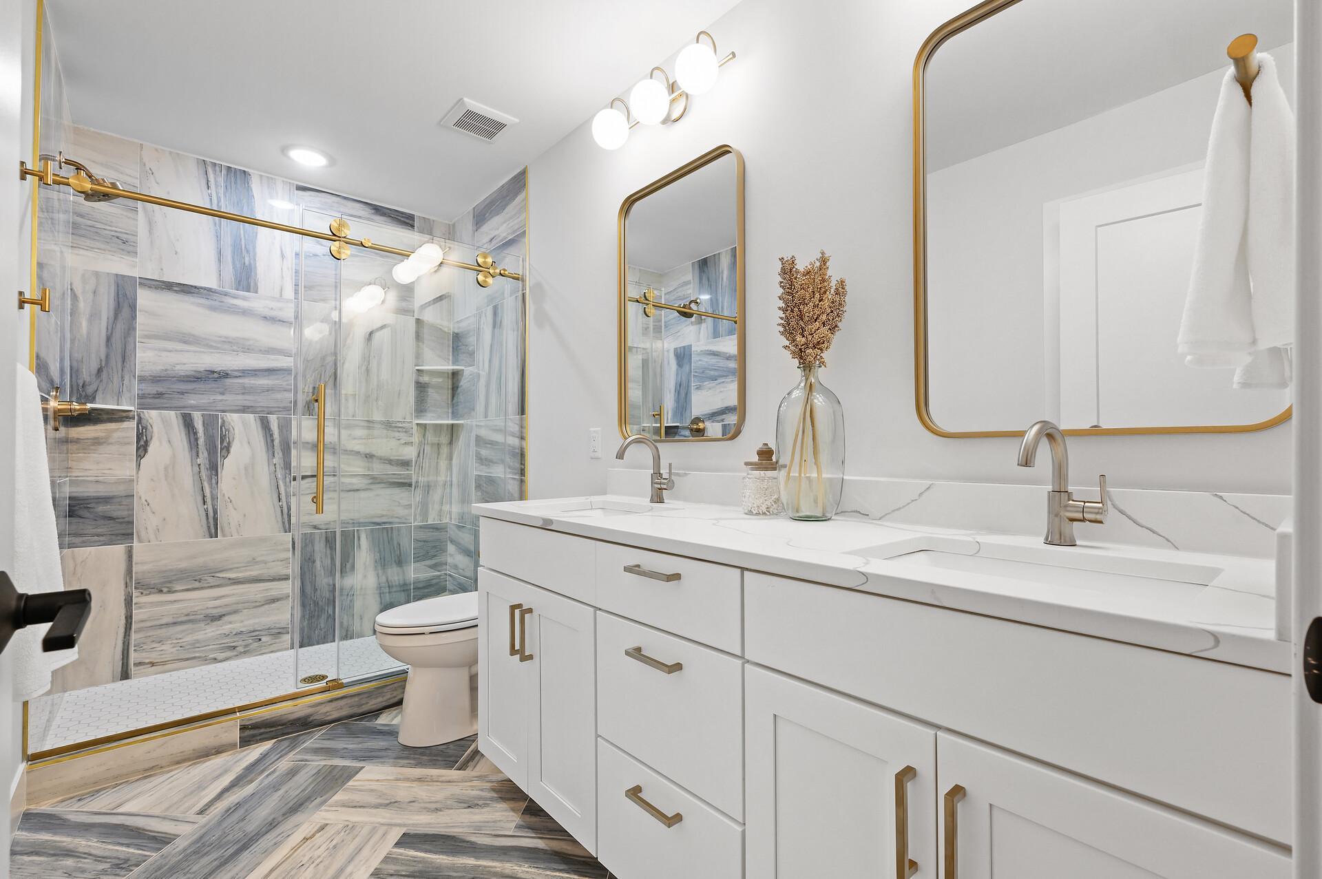 1830 Mckinley Street NE