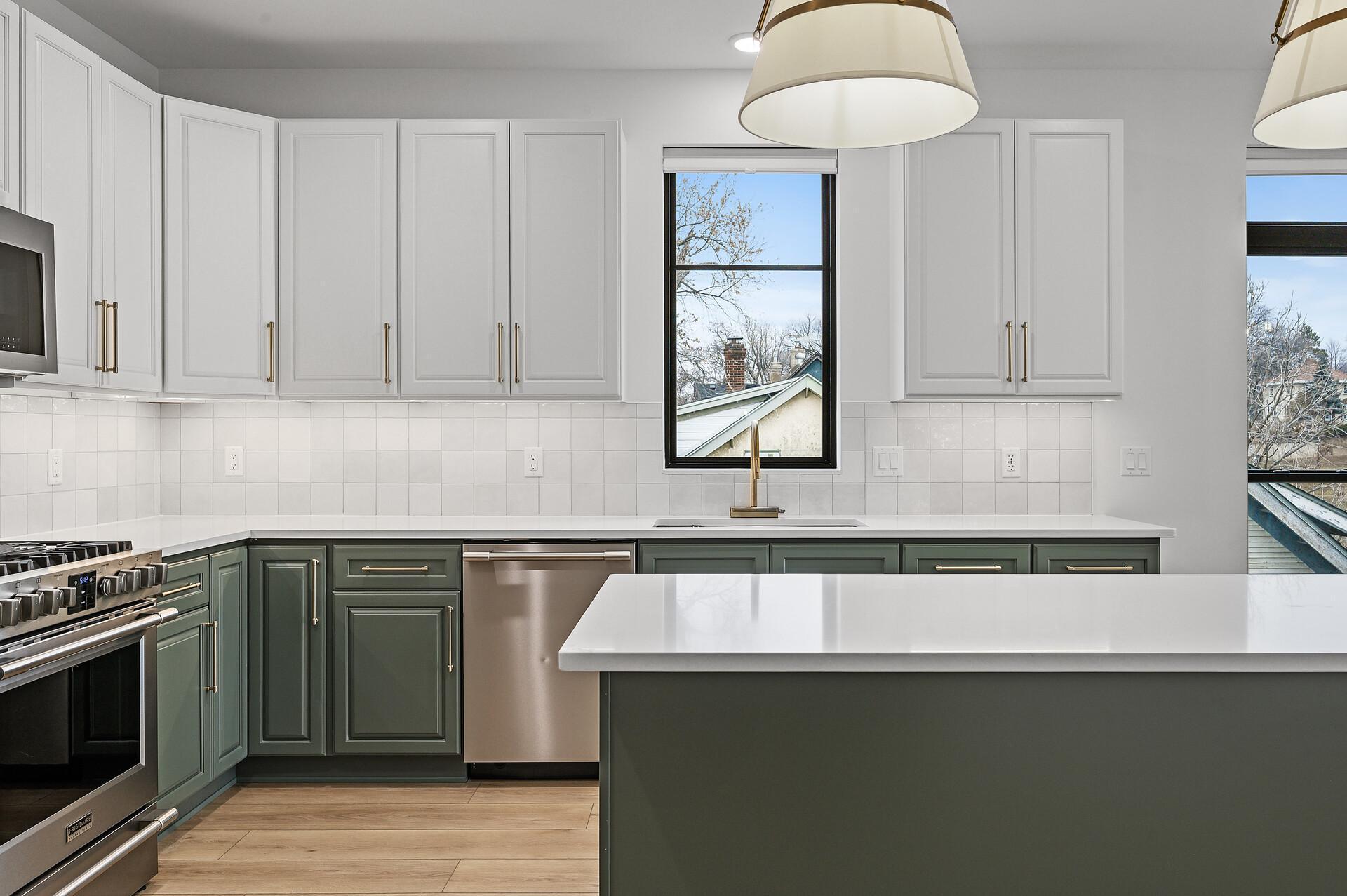 2318 Johnson Street NE Unit: 201