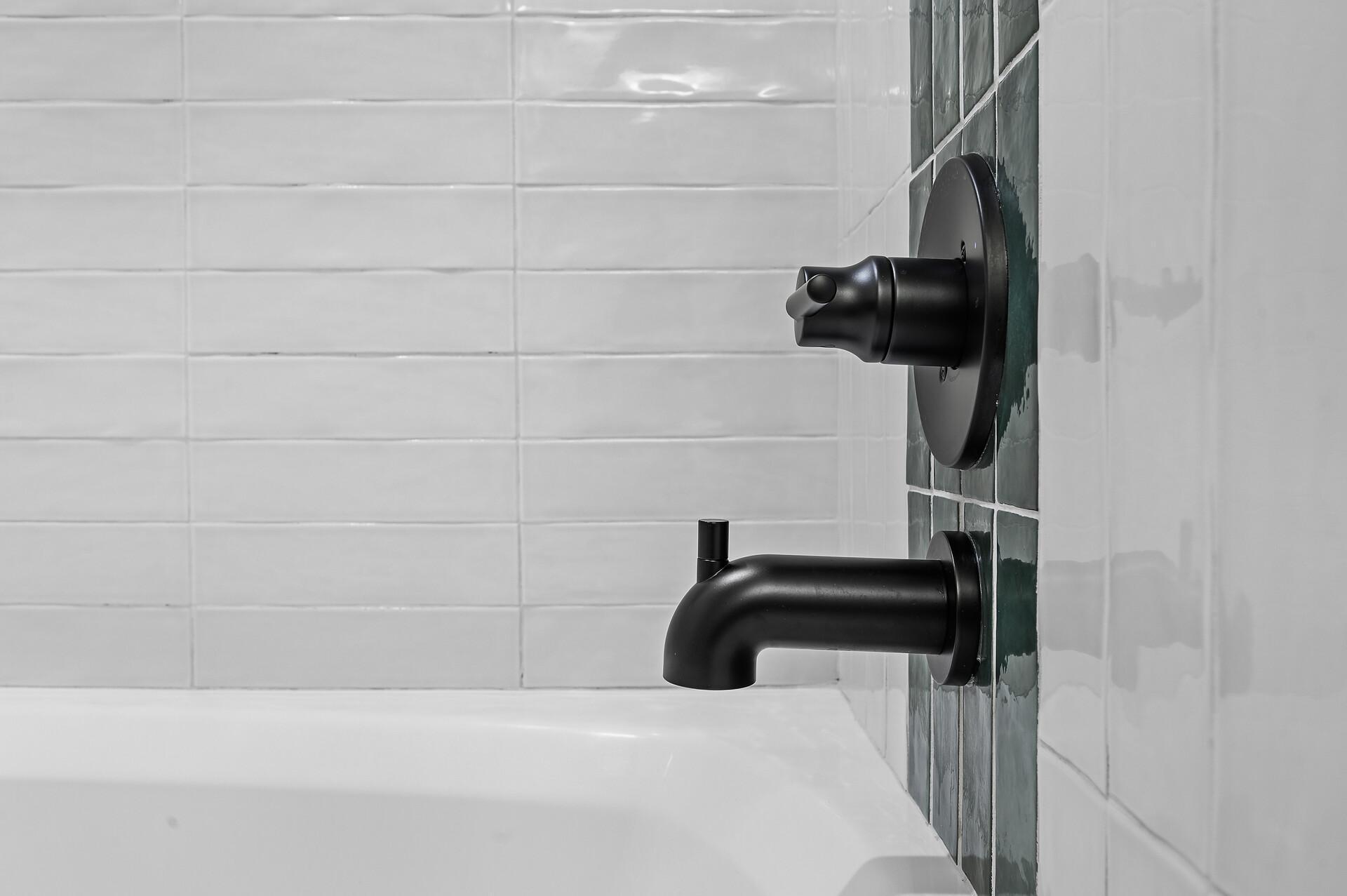 2318 Johnson Street NE Unit: 201