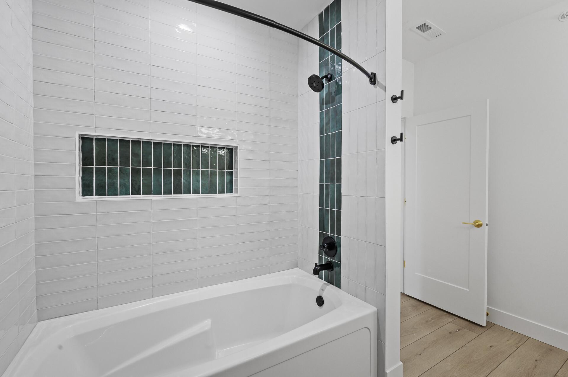 2318 Johnson Street NE Unit: 201