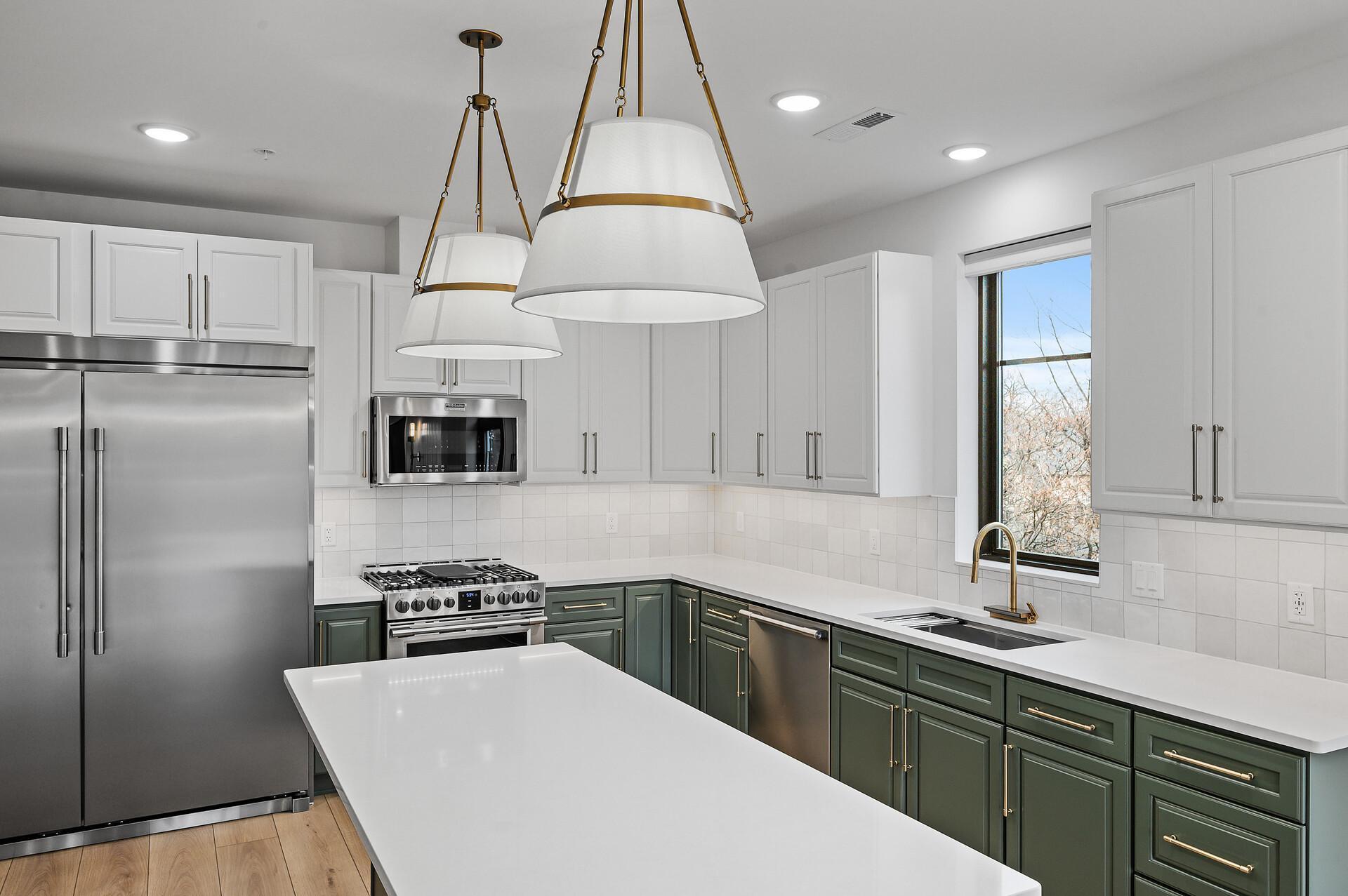 2318 Johnson Street NE Unit: 201