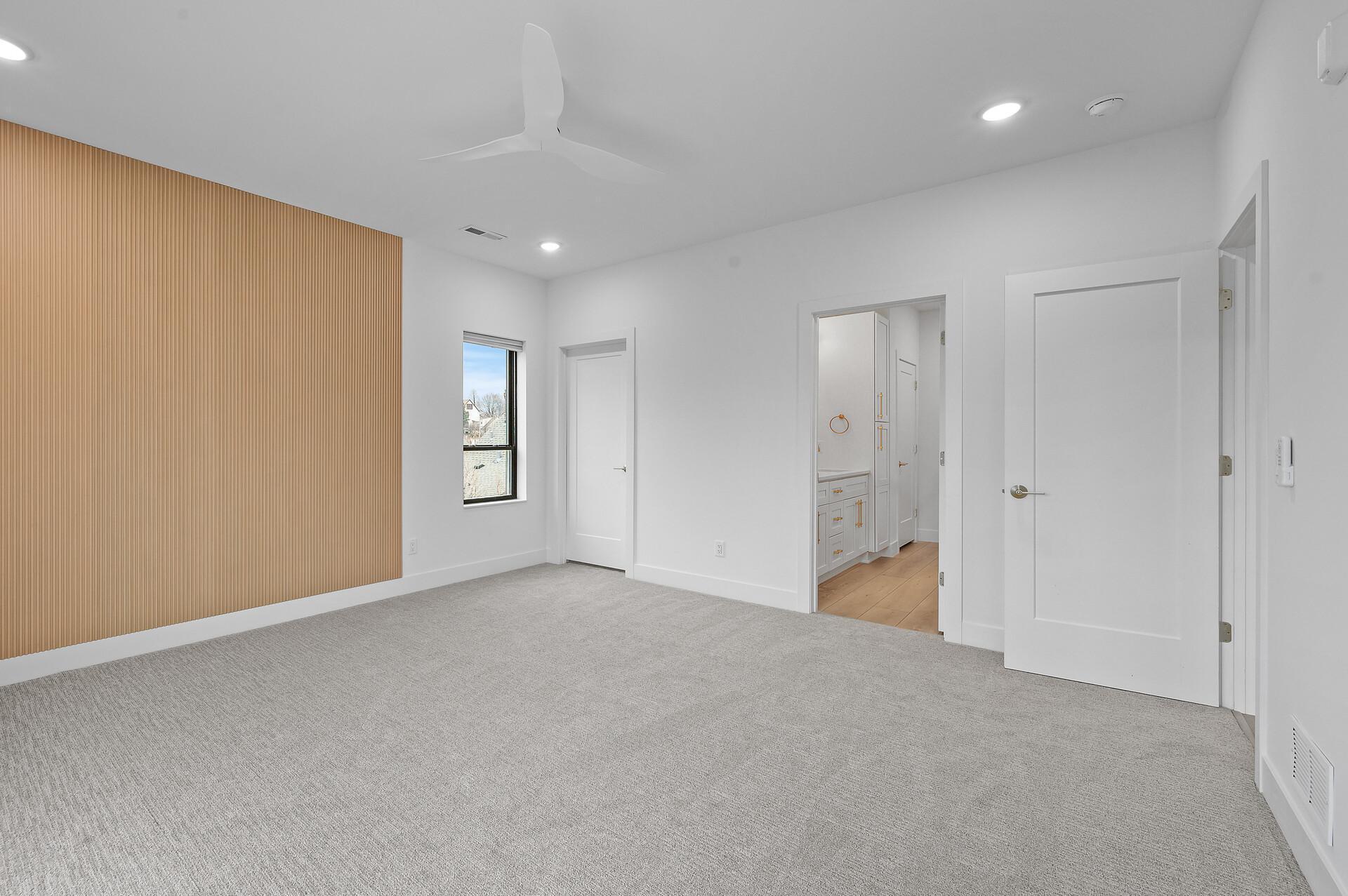 2318 Johnson Street NE Unit: 201