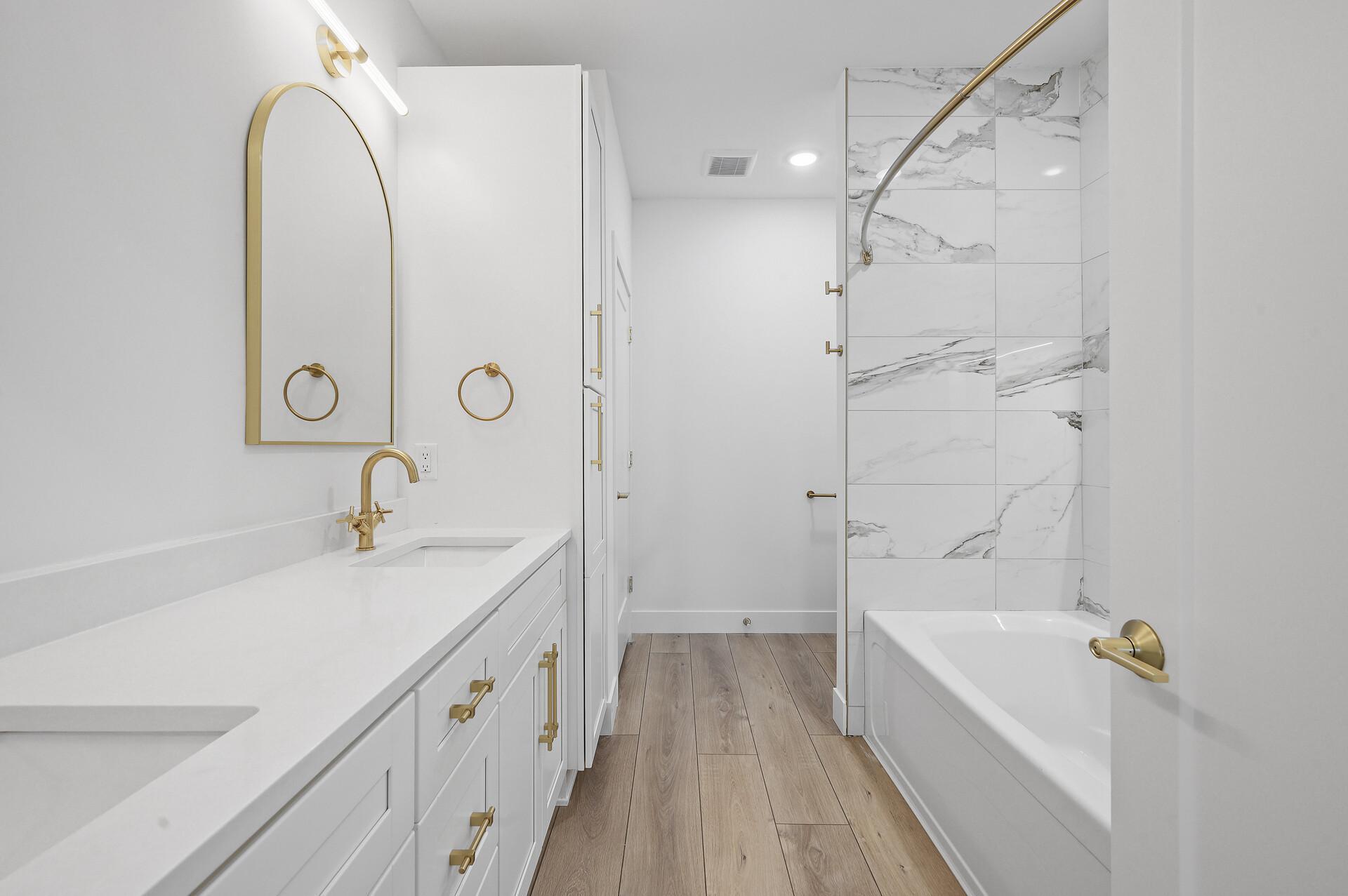 2318 Johnson Street NE Unit: 201