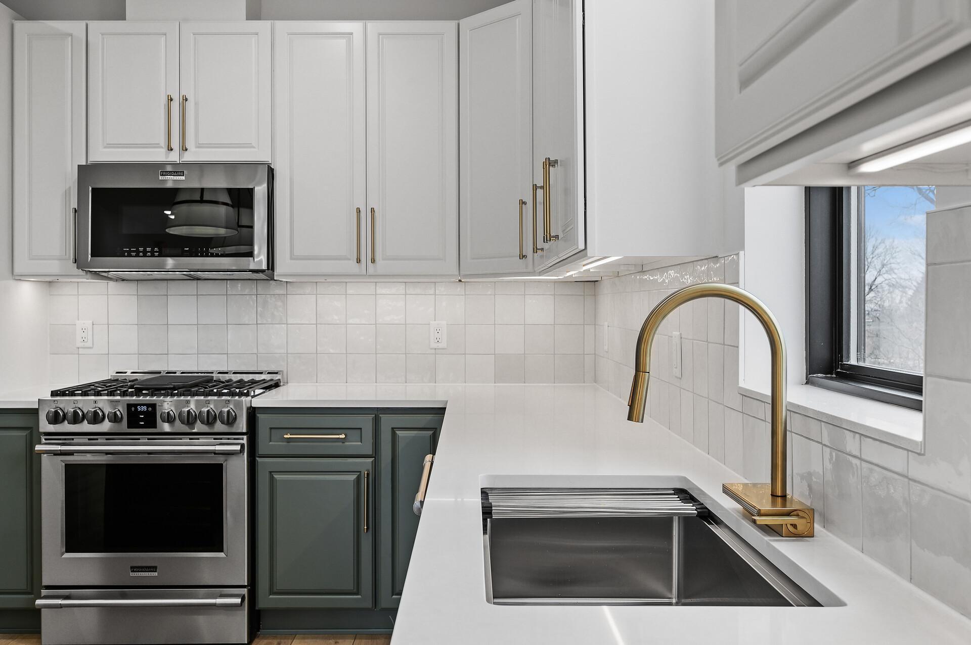 2318 Johnson Street NE Unit: 201