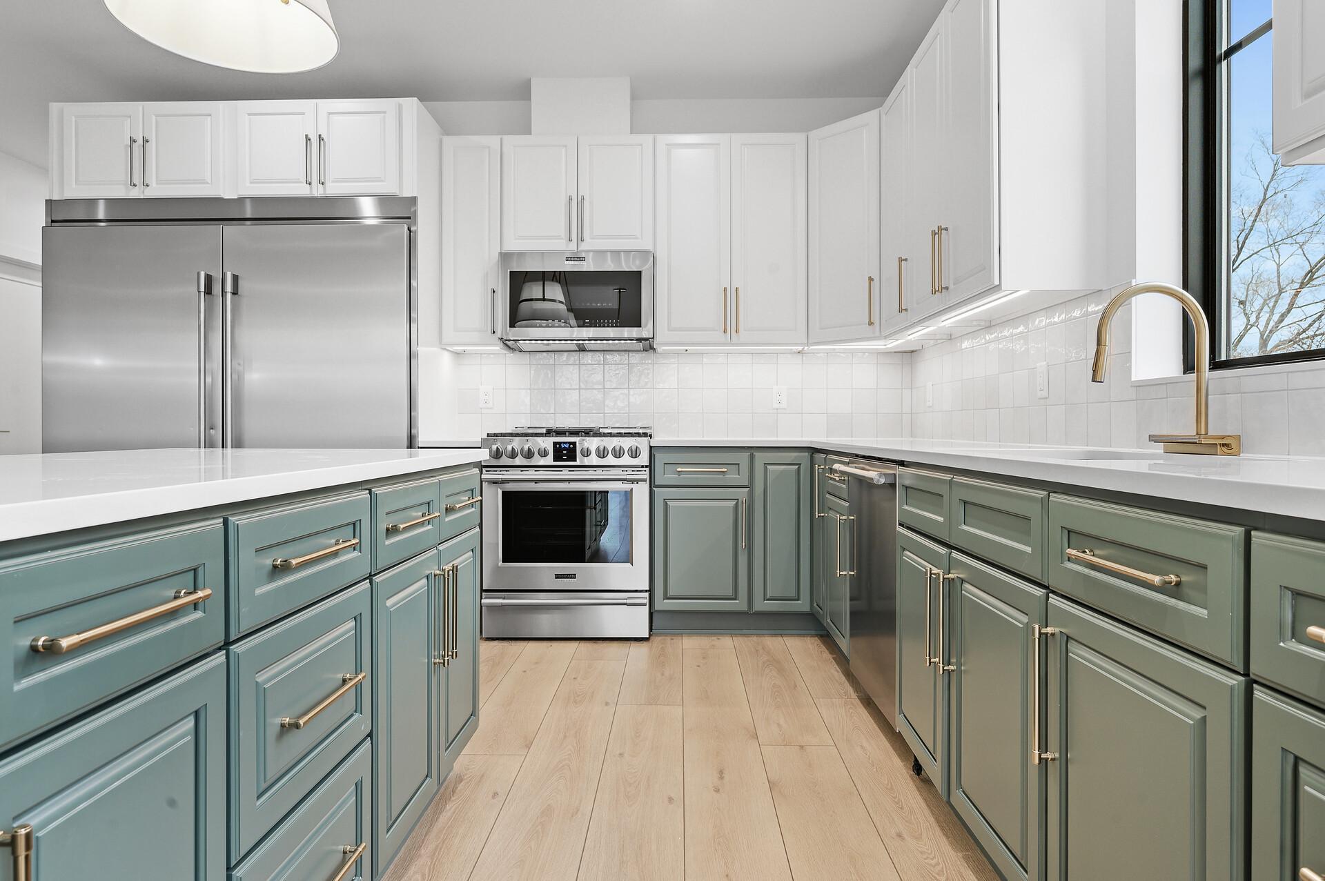 2318 Johnson Street NE Unit: 201