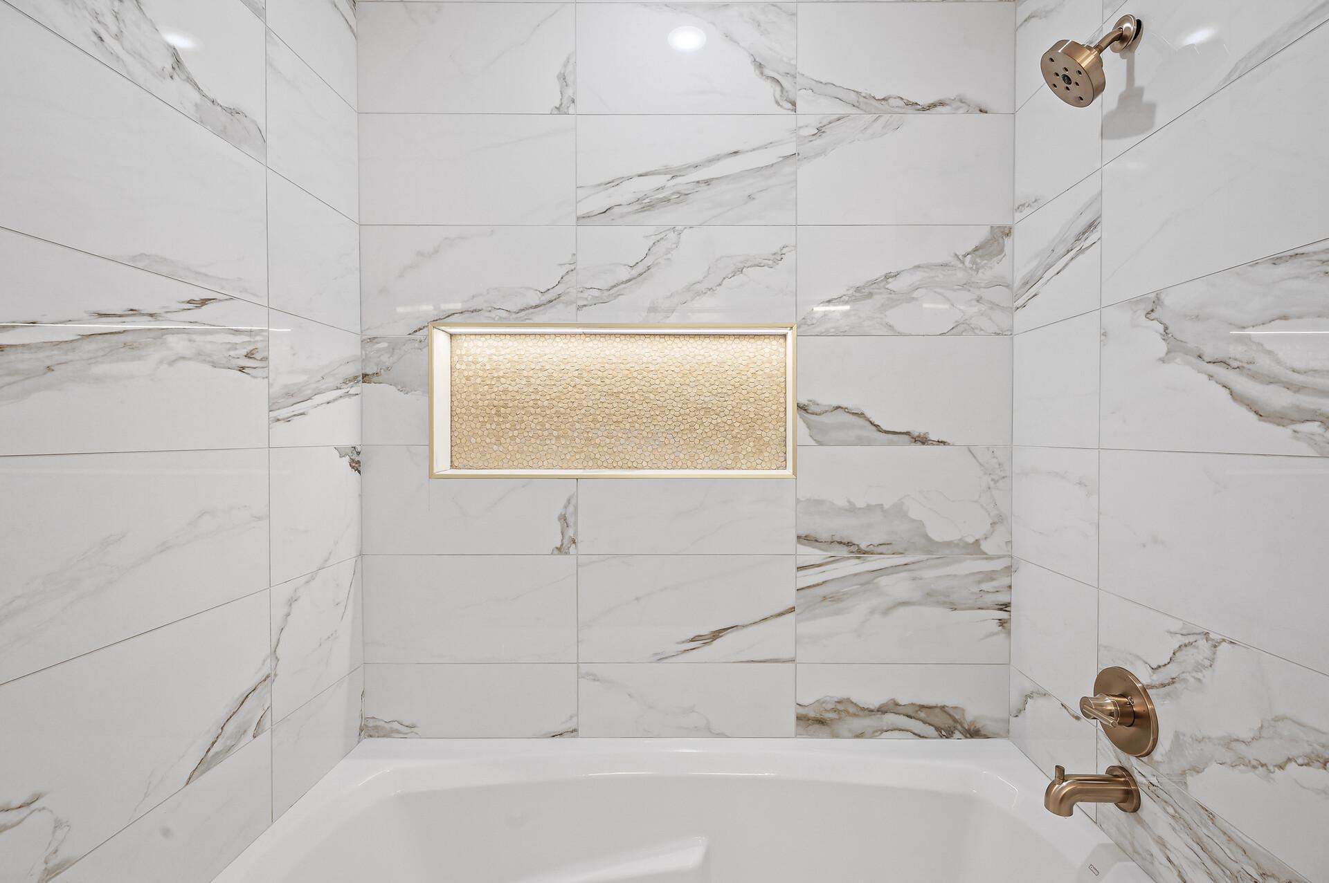 2318 Johnson Street NE Unit: 201