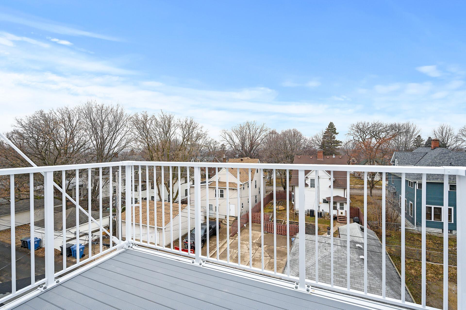 2318 Johnson Street NE Unit: 201