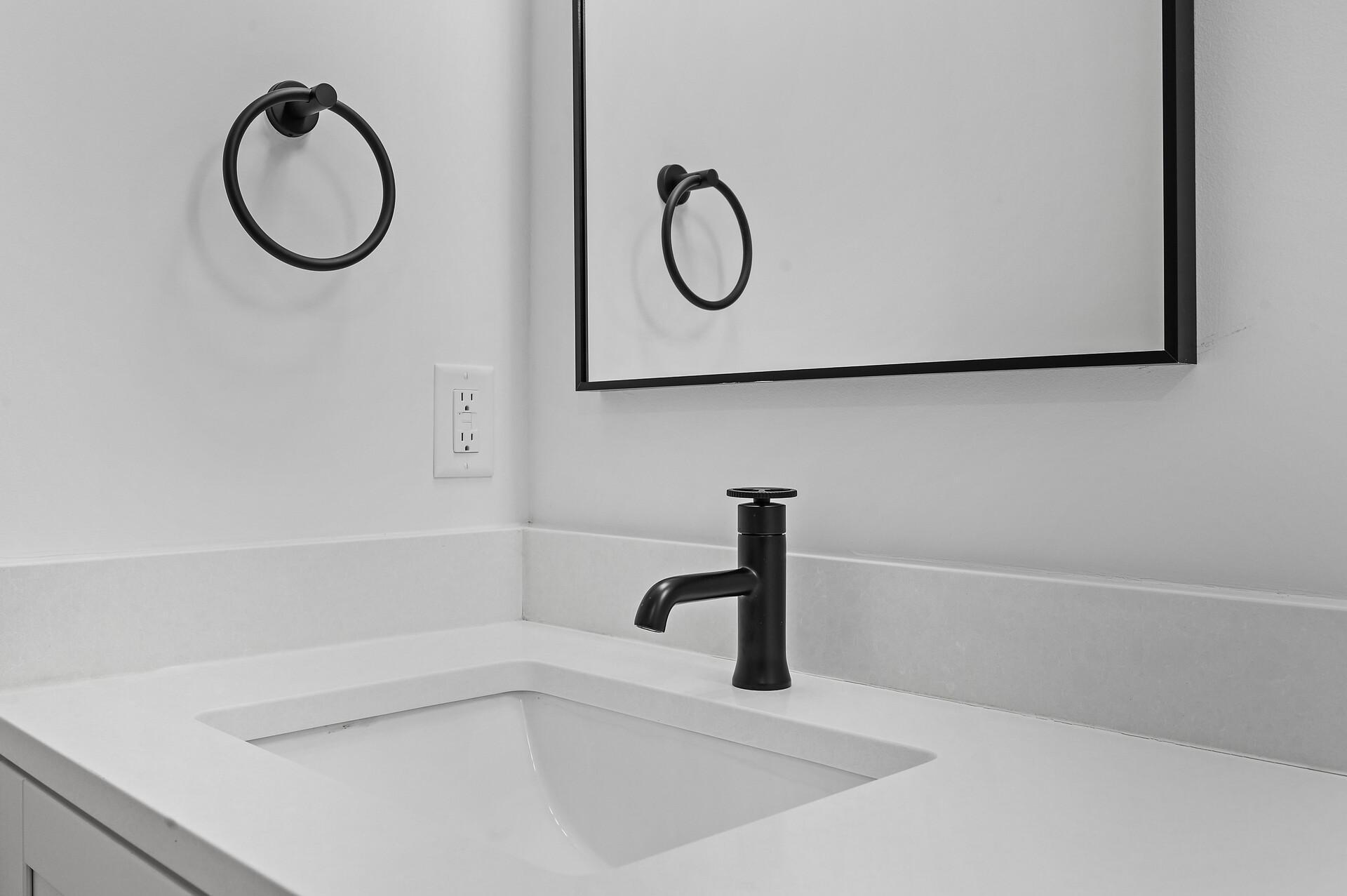 2318 Johnson Street NE Unit: 201