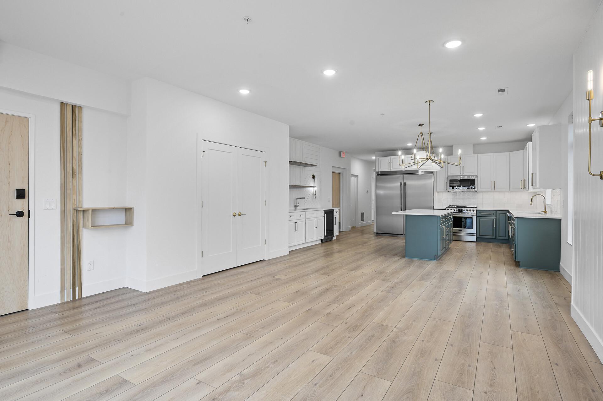 2318 Johnson Street NE Unit: 201