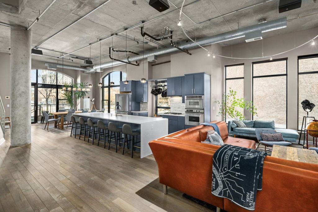 100 2nd Street NE Unit: A110