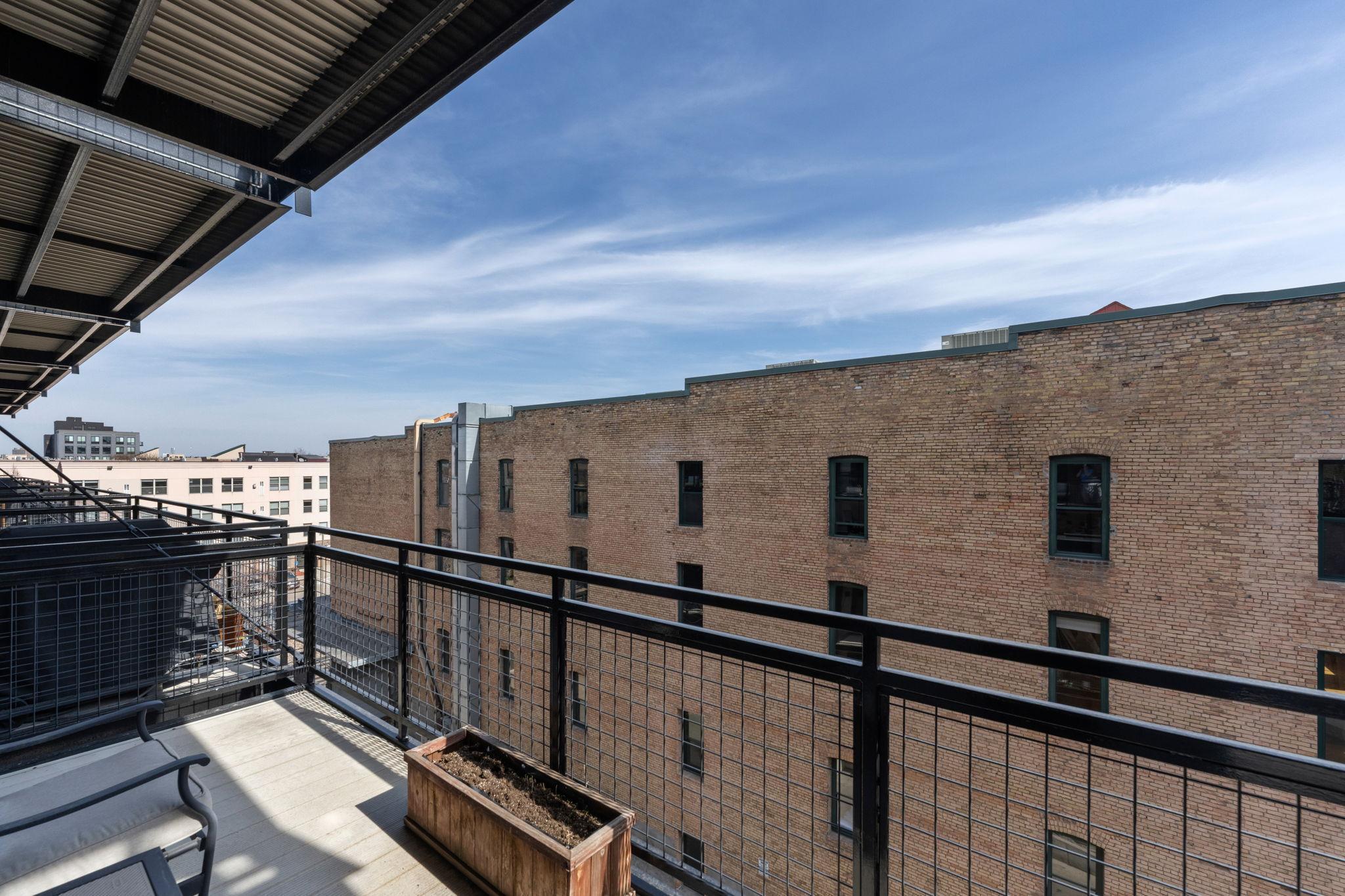 618 Washington Avenue N Unit: 502