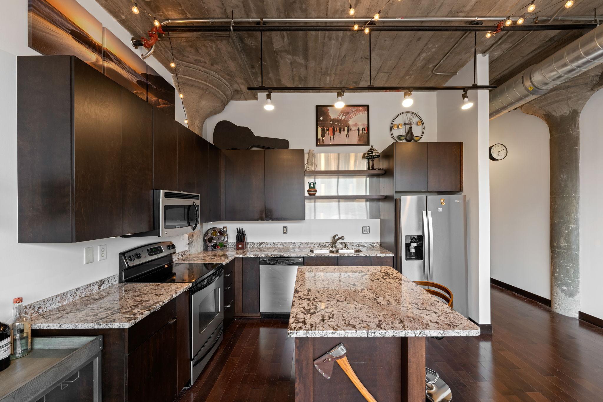 618 Washington Avenue N Unit: 502