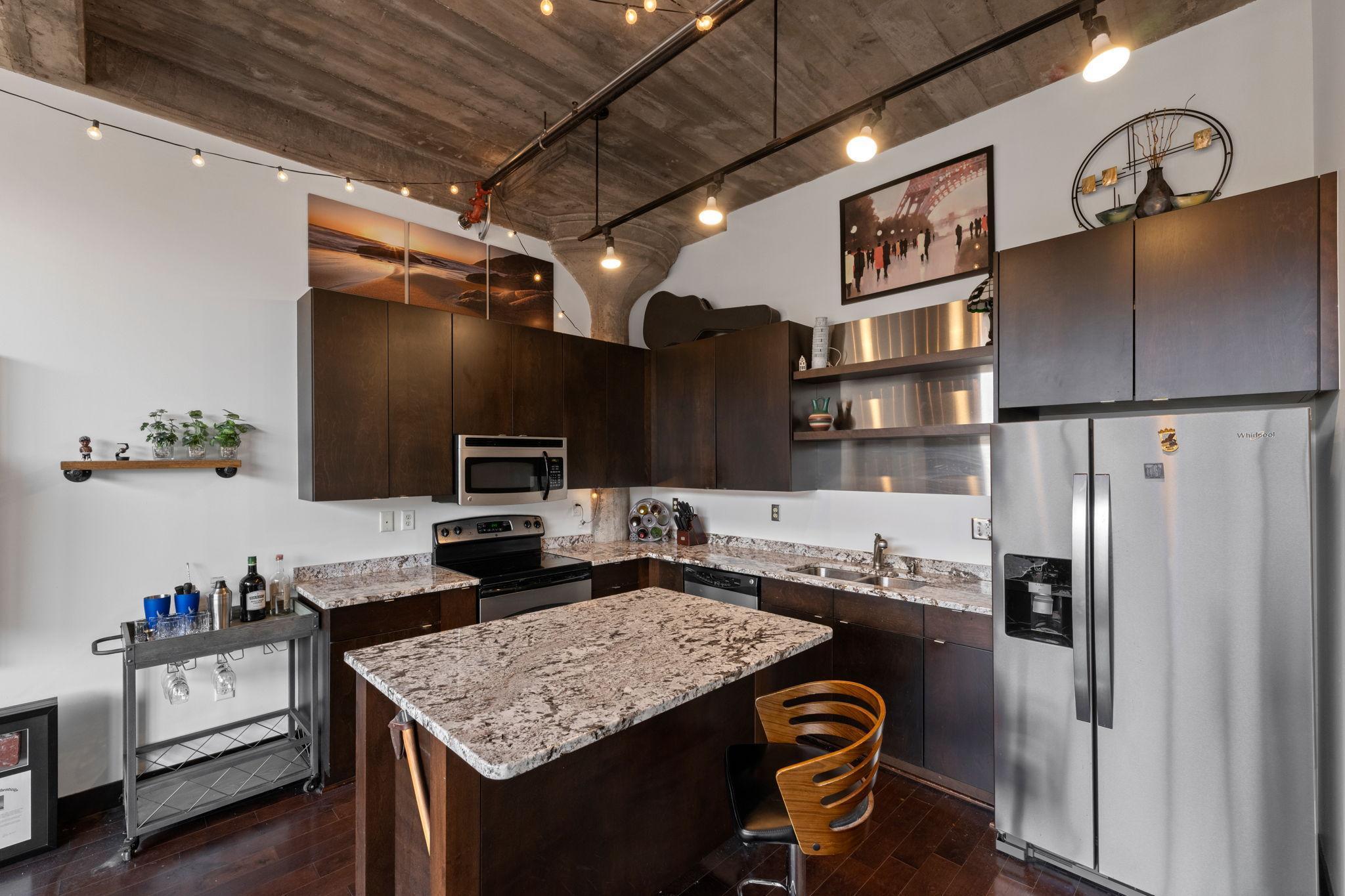 618 Washington Avenue N Unit: 502