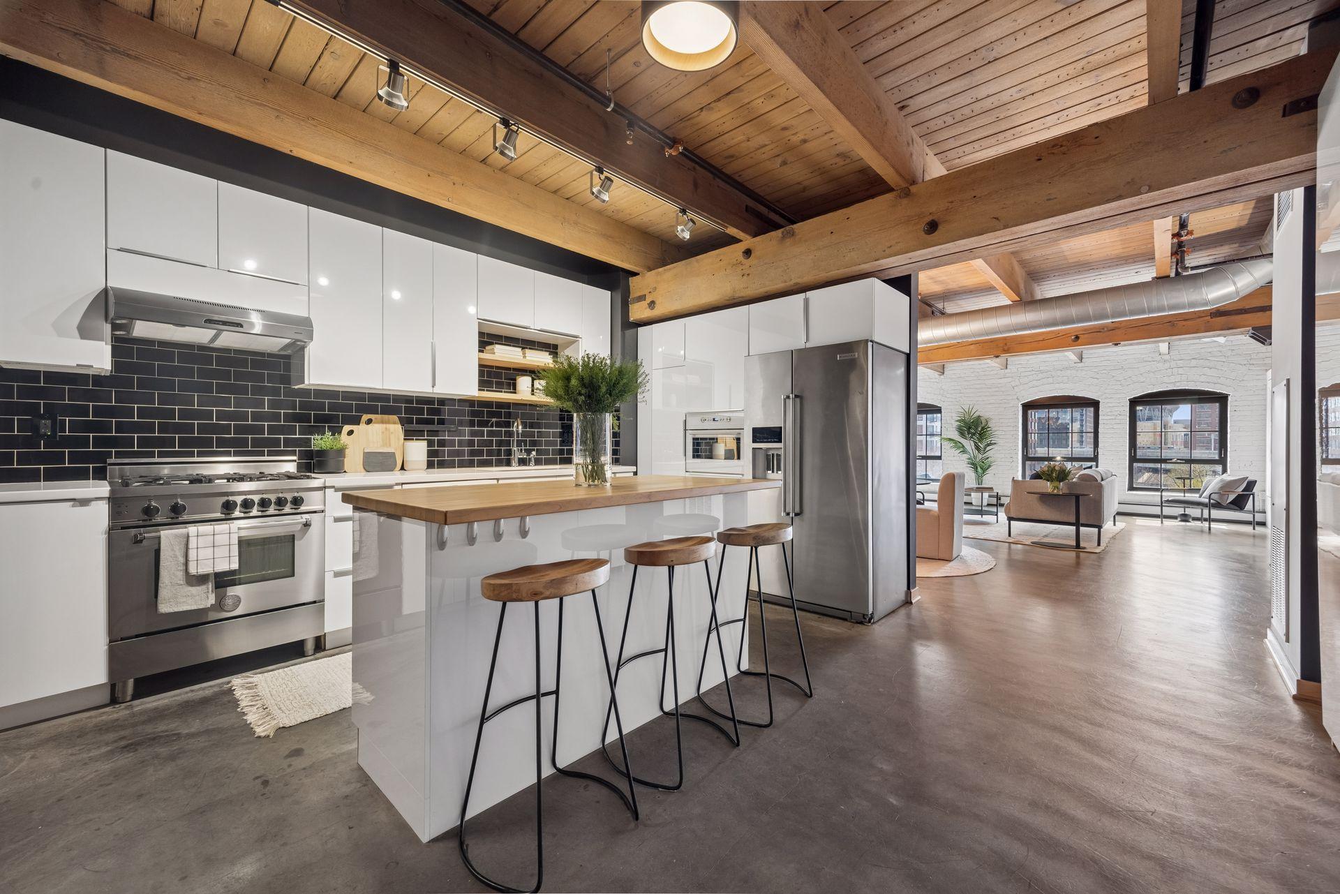 404 Washington Avenue N Unit: 307