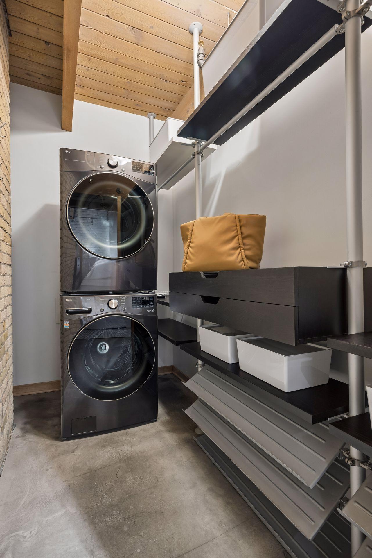 404 Washington Avenue N Unit: 307