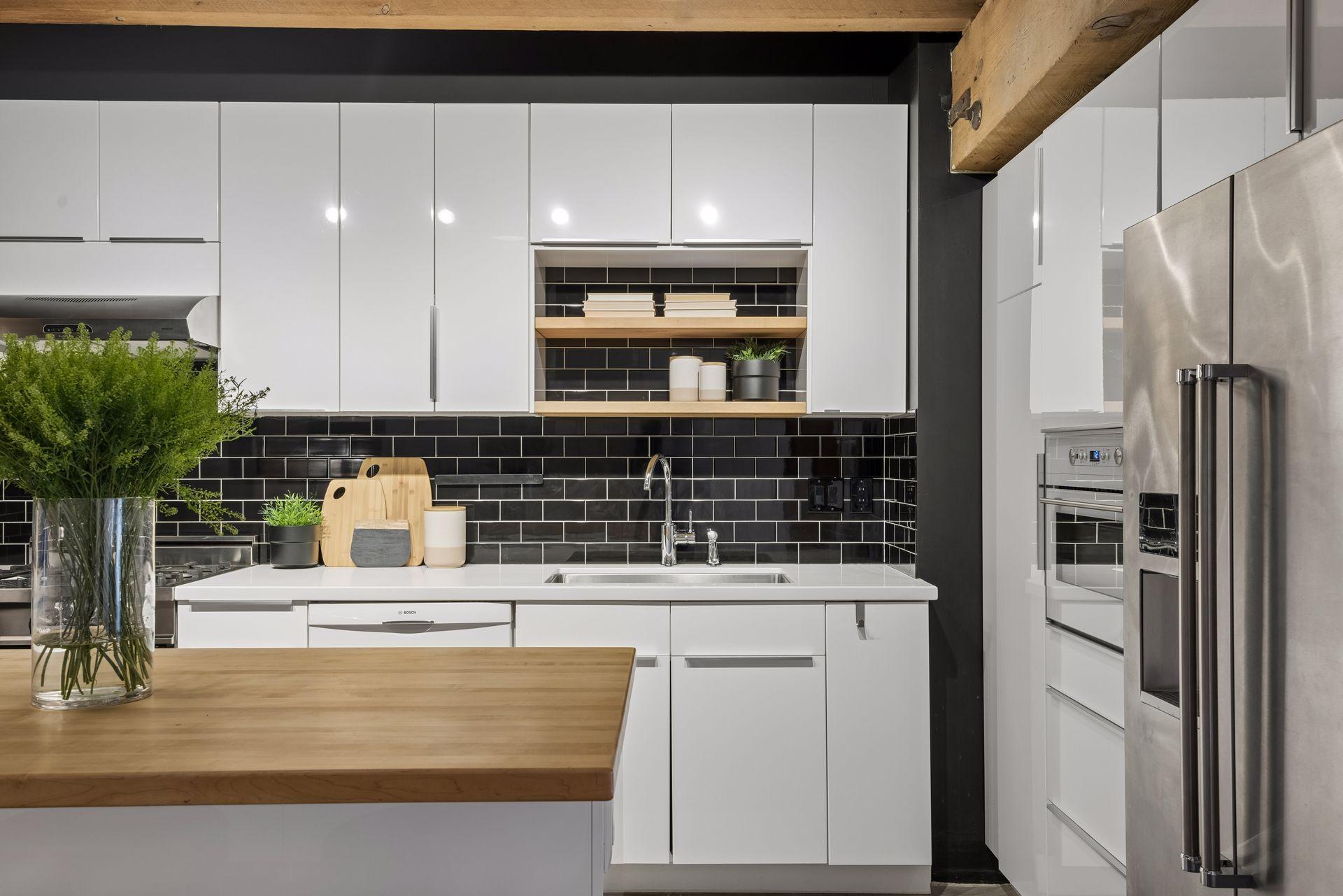404 Washington Avenue N Unit: 307