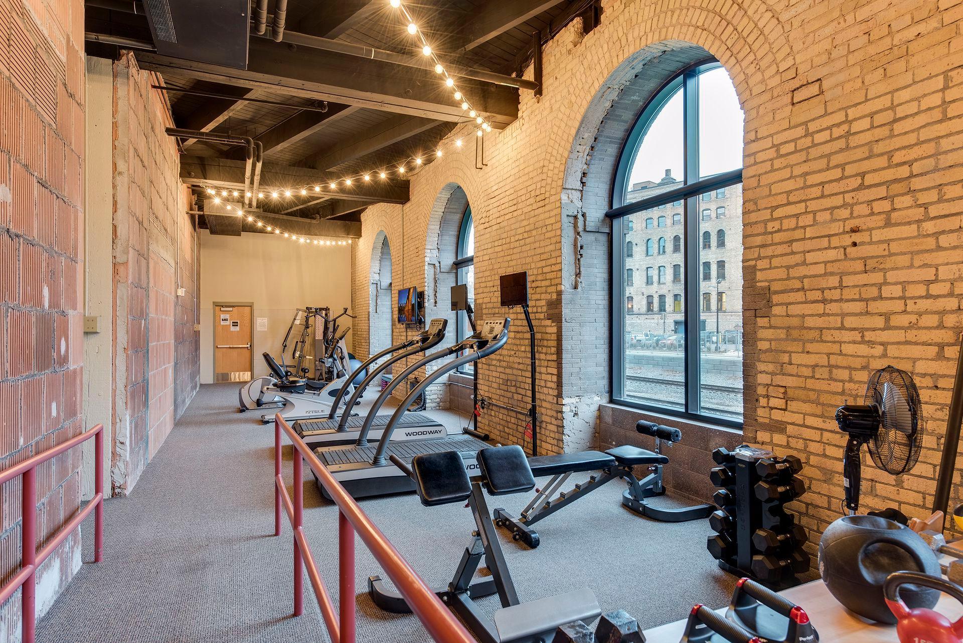 404 Washington Avenue N Unit: 307