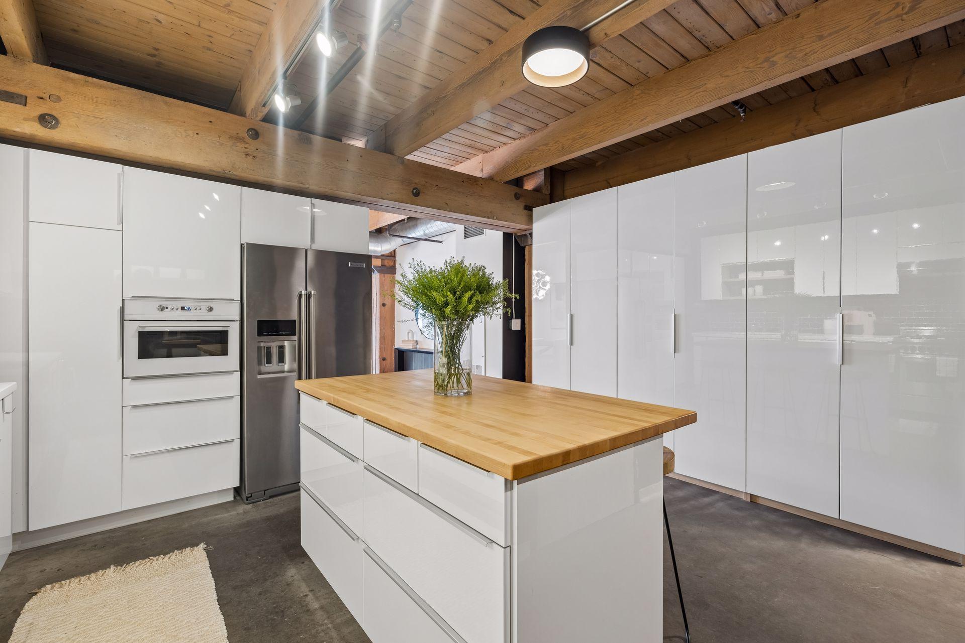 404 Washington Avenue N Unit: 307