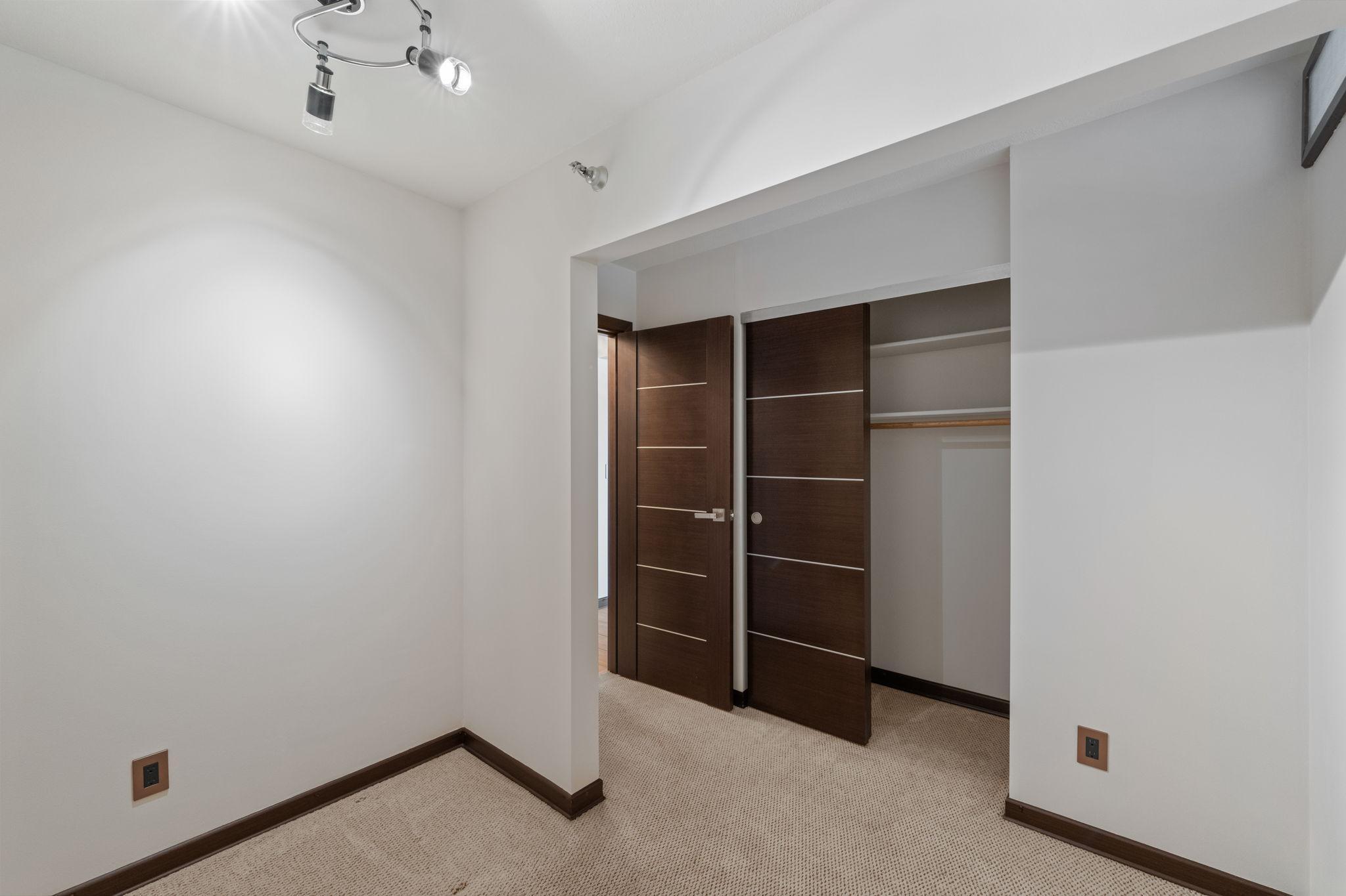 401 S 1st Street Unit: 1613