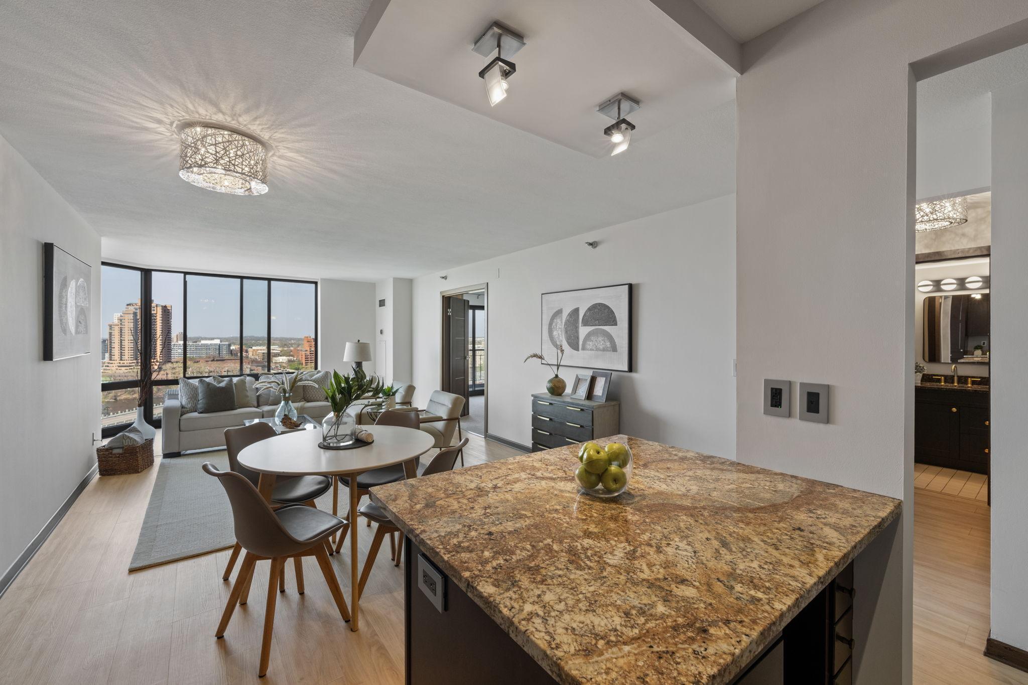 401 S 1st Street Unit: 1613