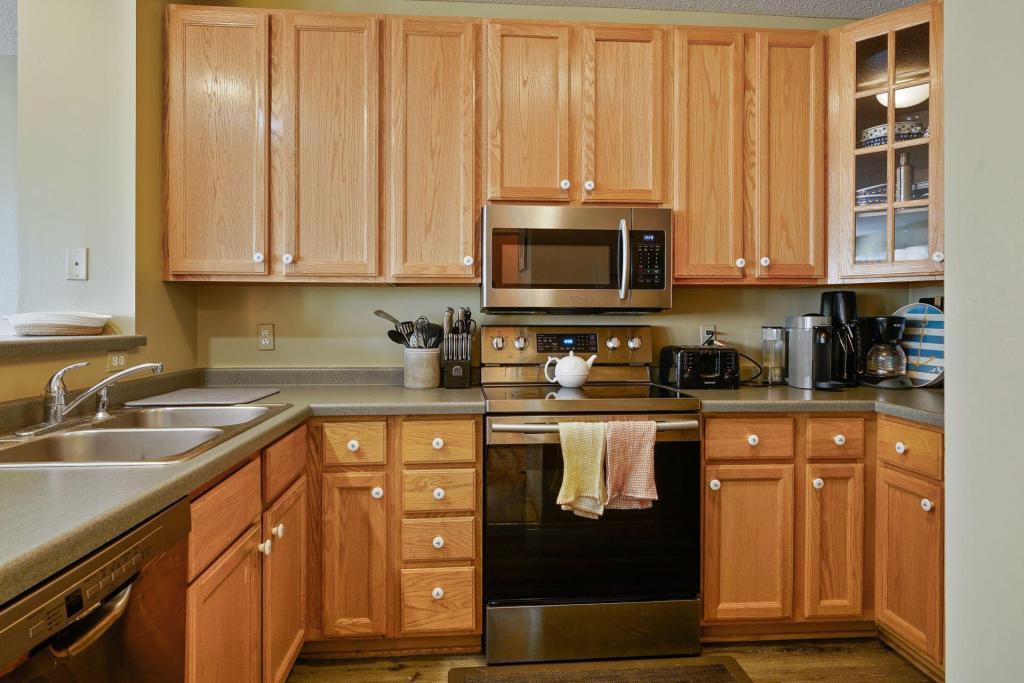 660 N 2nd Street Unit: 301