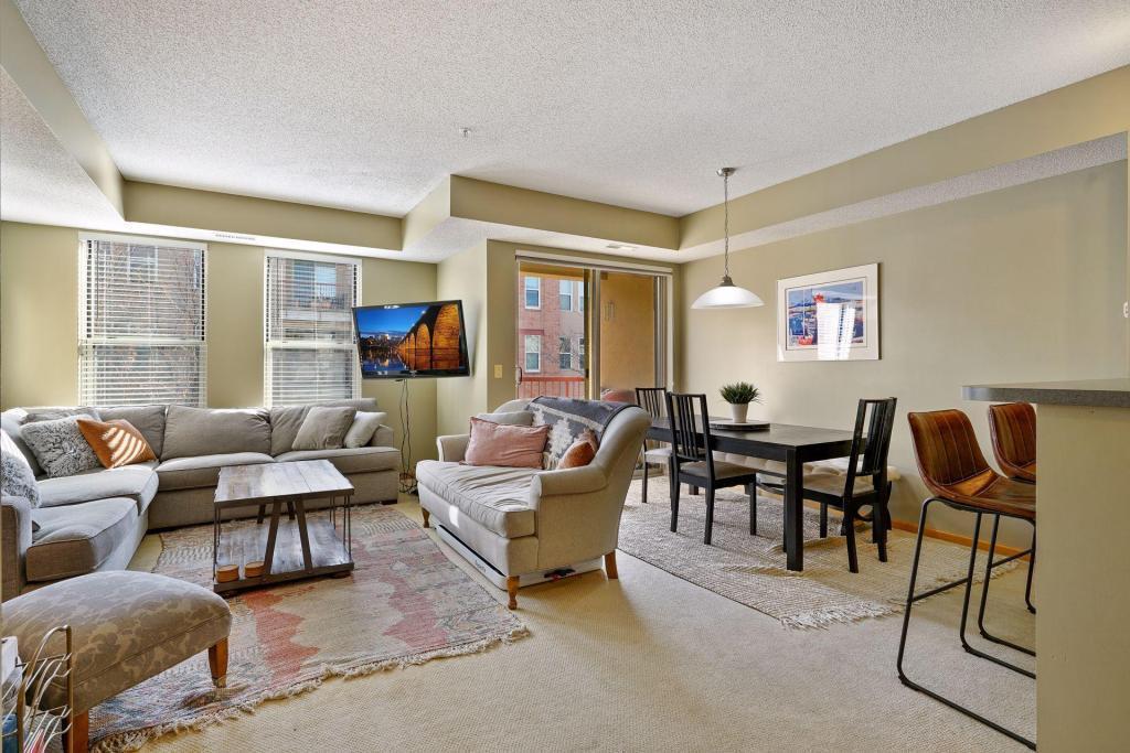 660 N 2nd Street Unit: 301