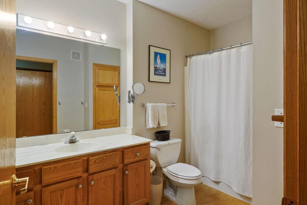 660 N 2nd Street Unit: 301