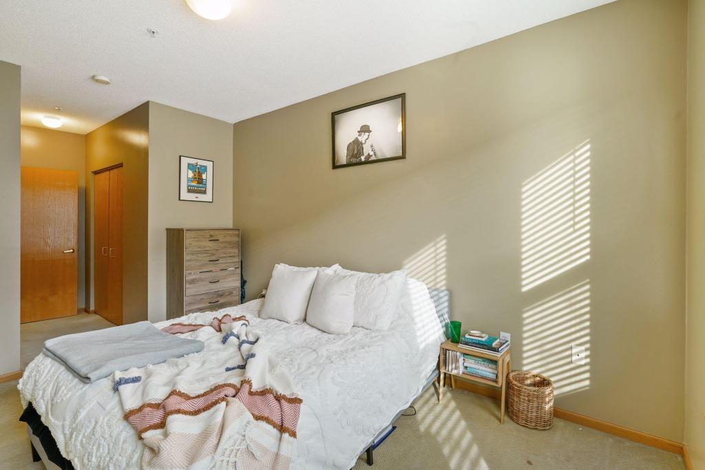 660 N 2nd Street Unit: 301