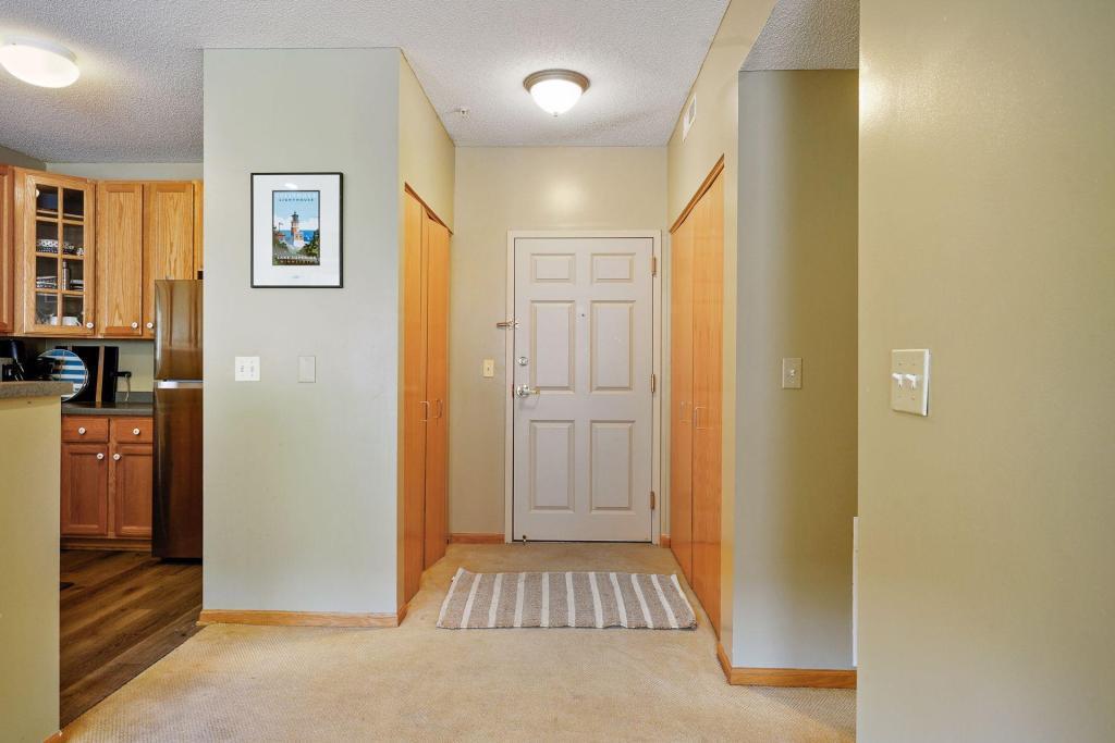 660 N 2nd Street Unit: 301